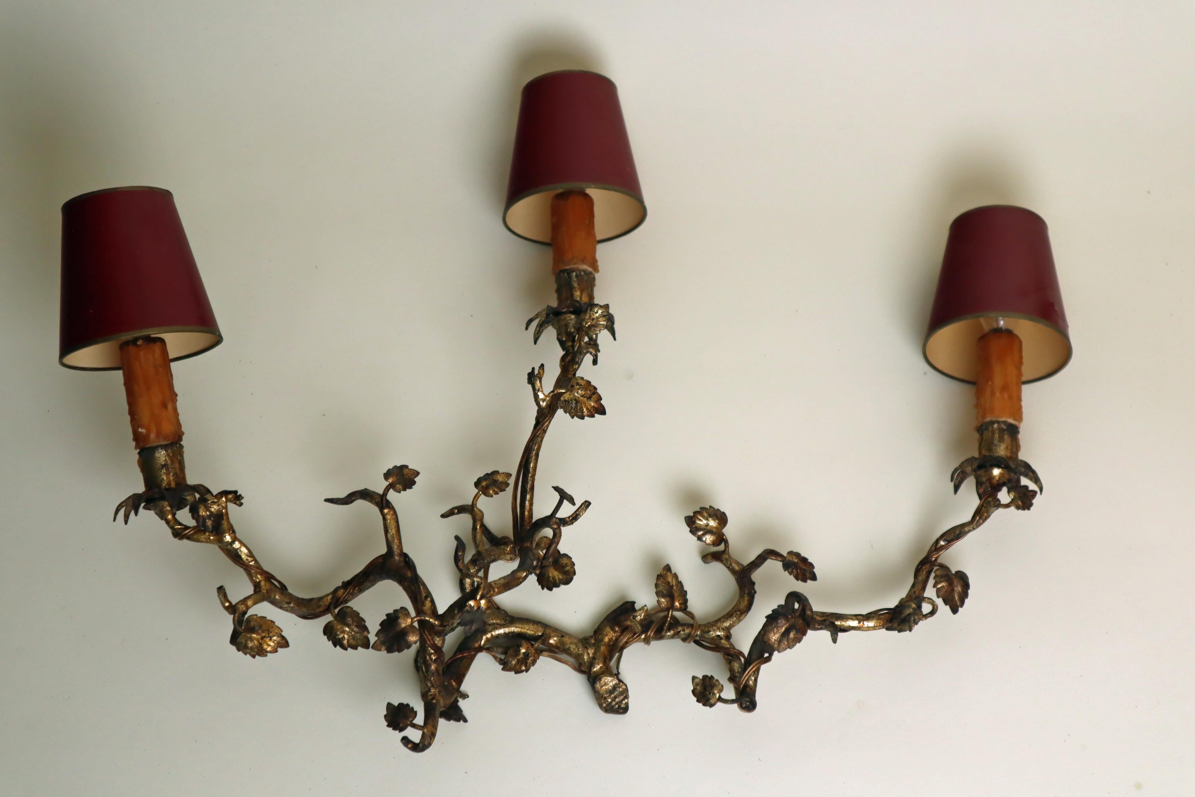 Romantica applique da parete Branch organici con foglie forgiati e dorati a mano del 1850 in vendita 11