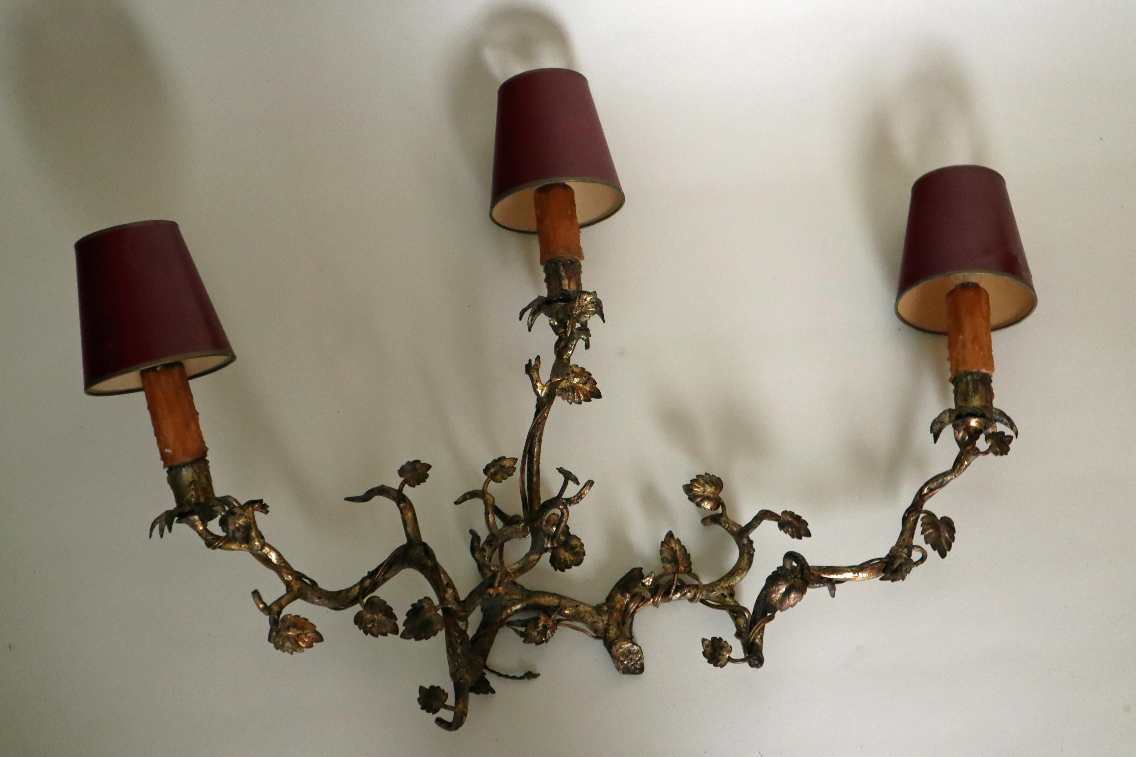 Romantica applique da parete Branch organici con foglie forgiati e dorati a mano del 1850 in vendita 1