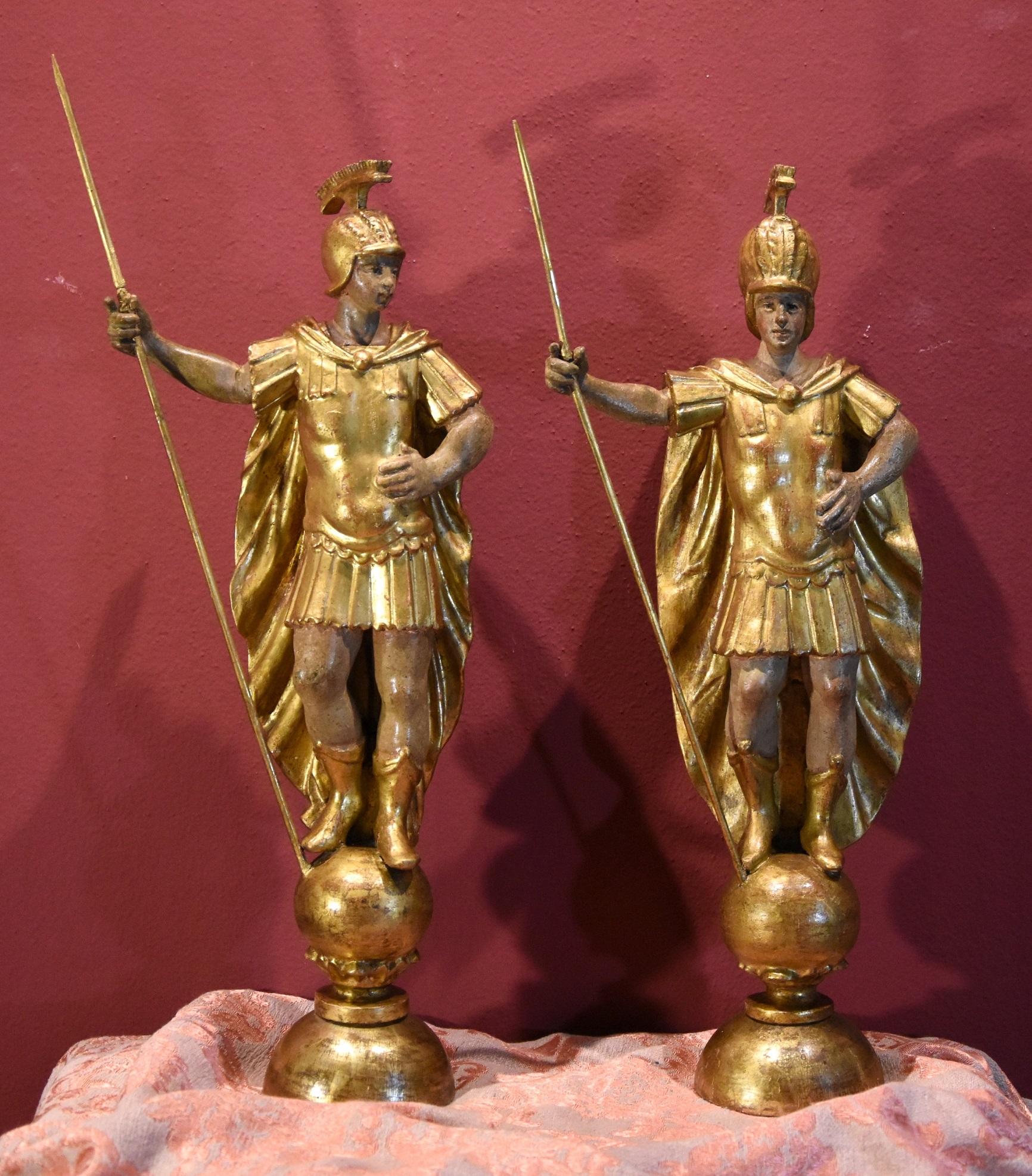 Sculptures en bois - Soldats romains de Rome - Italie - 18ème siècle - Art - Or en vente 1