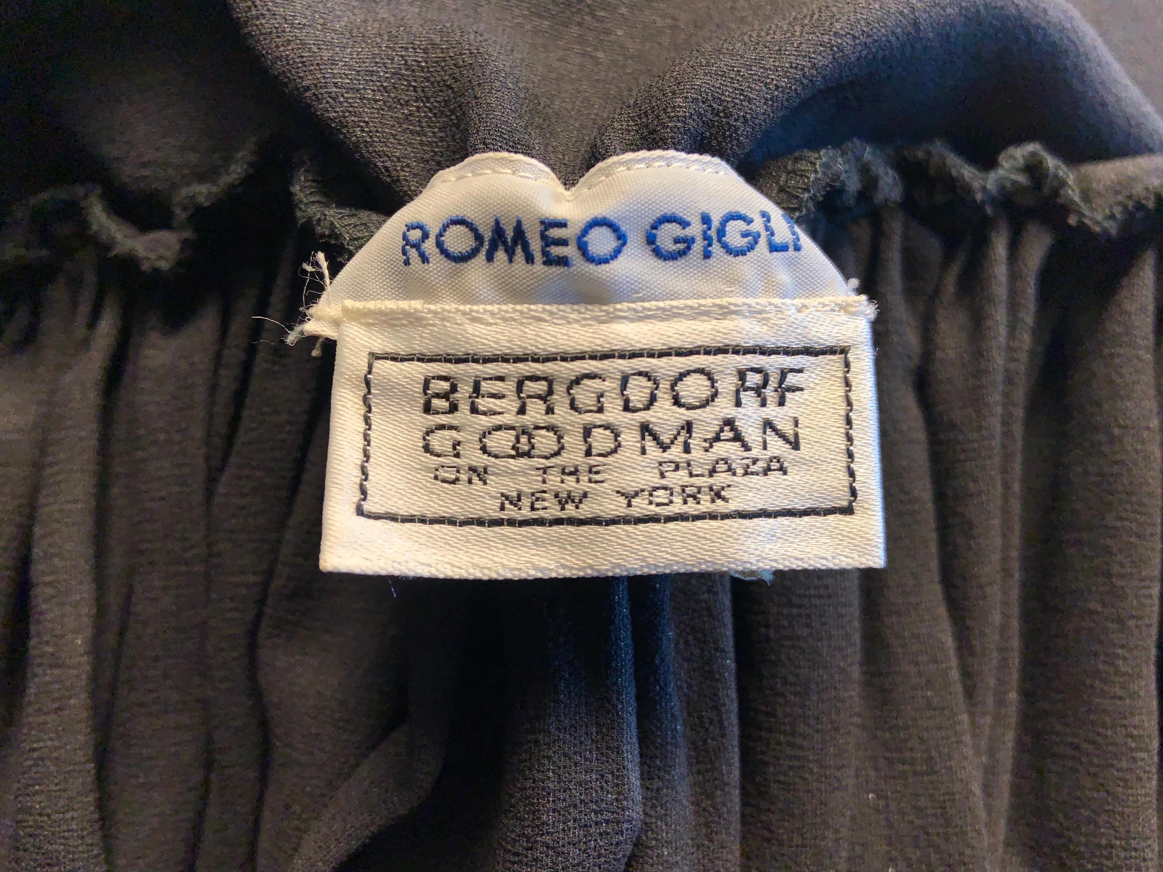 Romeo Gigli Schwarzes Seiden-Chiffon-Kleid oder -Rock im Angebot 10