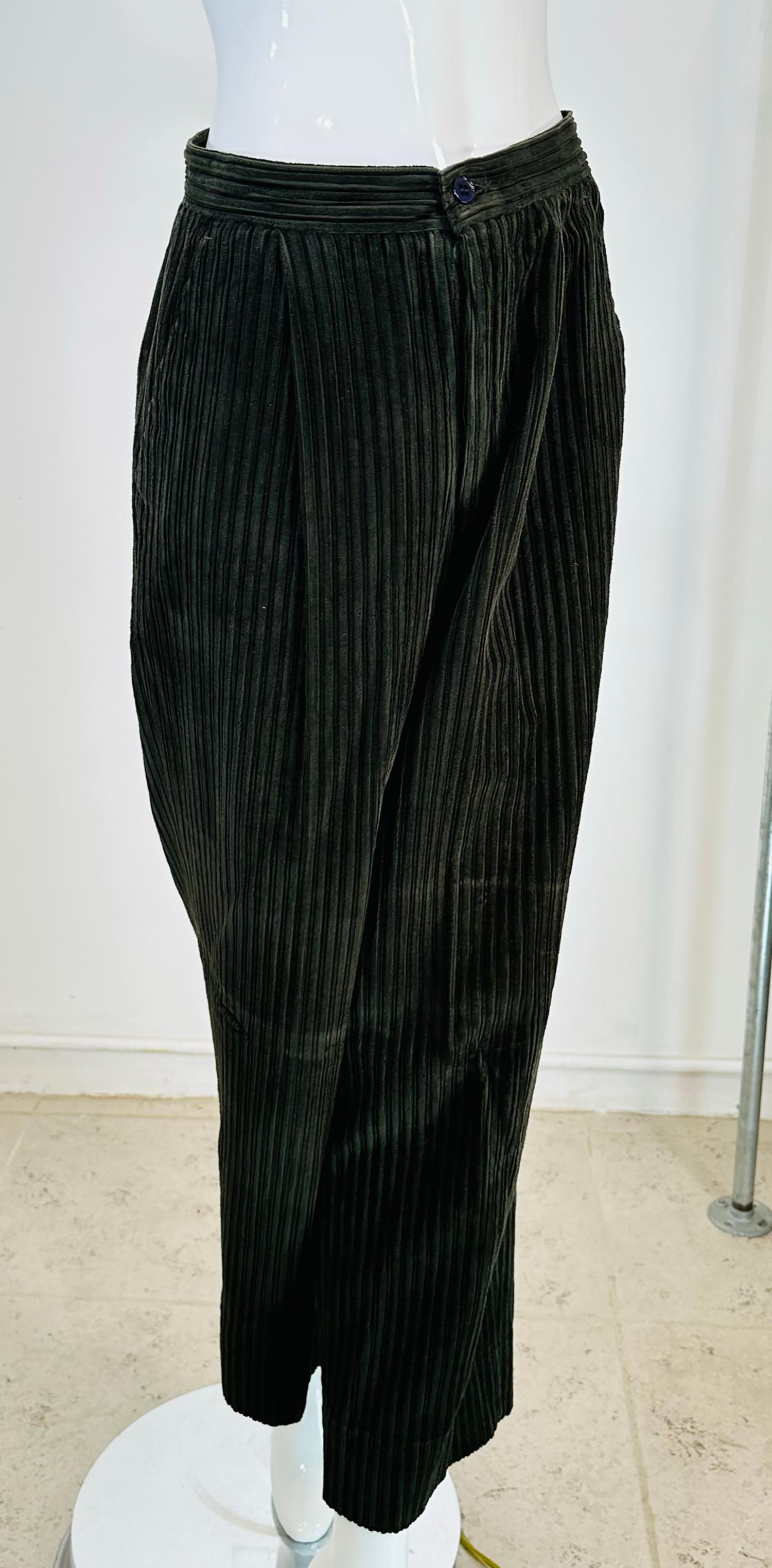 Romeo Gigli, G Gigli 1990s grey/green wide wale corduroy man tailored pants. Soft dark greyish/green colour trousers in a soft corduroy. Banded waist, fly front pant with single pleat at each side front, angled side pockets and a single back pocket.