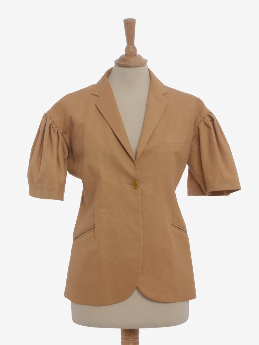 Romeo Gigli Io Ipse Idem Jacket it is a rare piece from the late 2000s period in which Romeo Gigli returned to the runway for the first time in several seasons with a line named Io Ipse Idem. The jacket has a tailored cut, one button closure and
