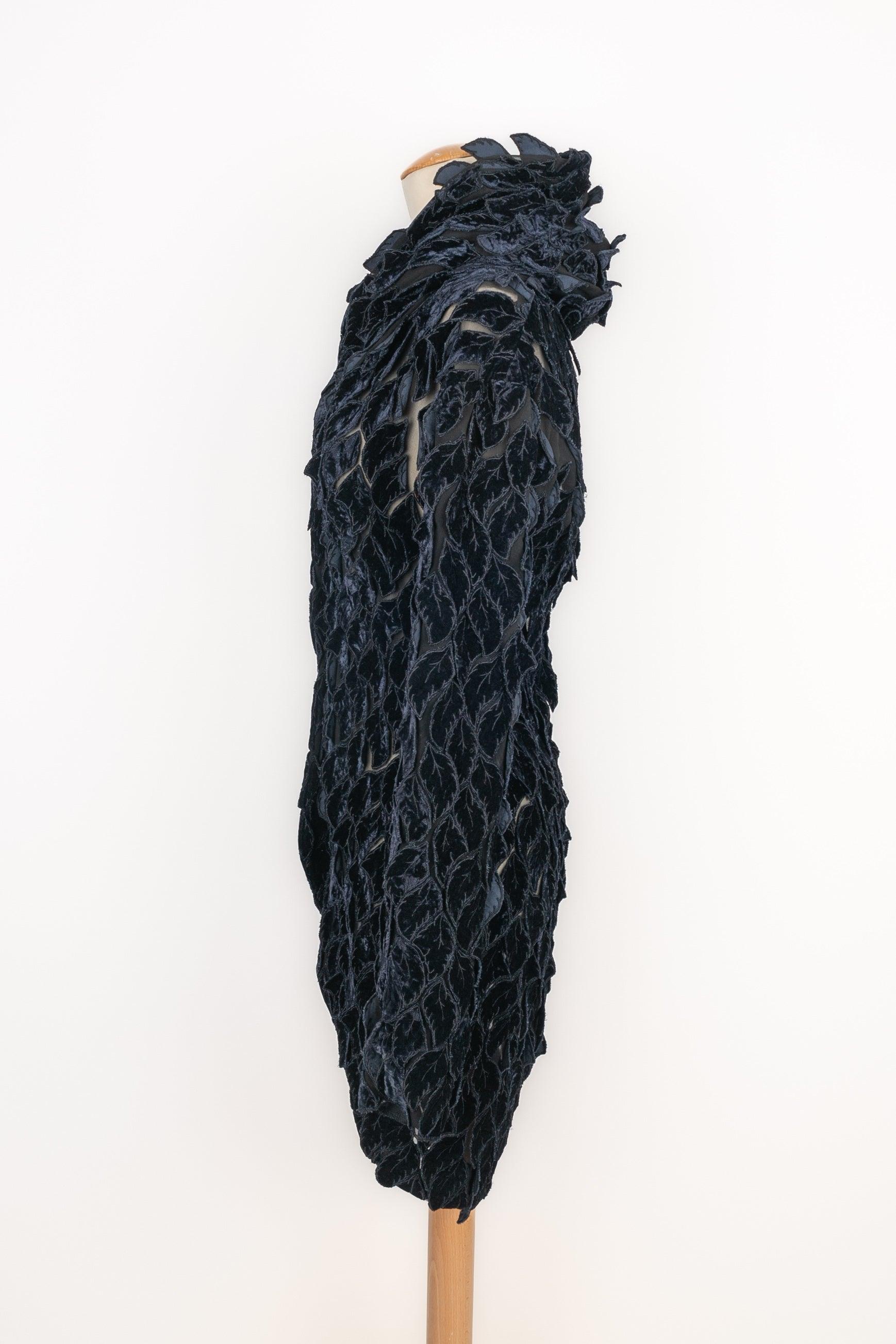 Romeo Gigli Long Silk Velvet Cardigan In Excellent Condition For Sale In SAINT-OUEN-SUR-SEINE, FR