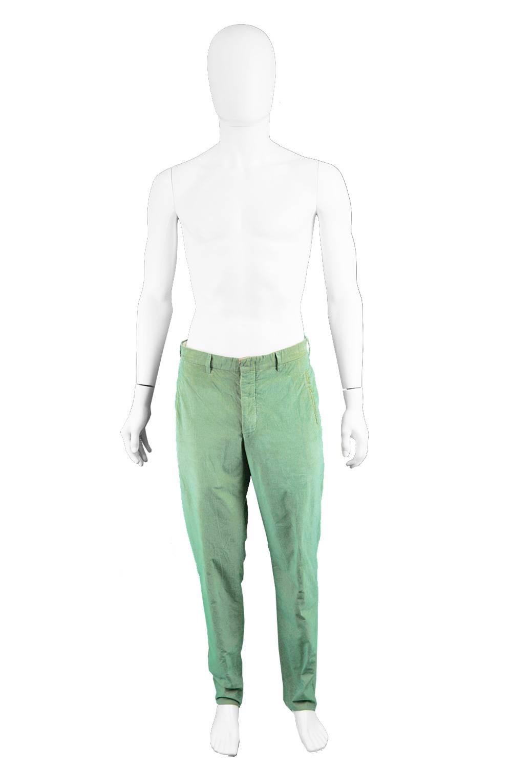 Romeo Gigli Men's Vintage 1990's Iridescent Green & Brown Tapered Leg Ribbed Pants

Size: Marked 48 which is roughly a men's Small. Please check measurements.
Waist - 32” / 81cm
Rise - 12” / 30cm
Inside Leg -33” / 84cm

Condition: Excellent Vintage