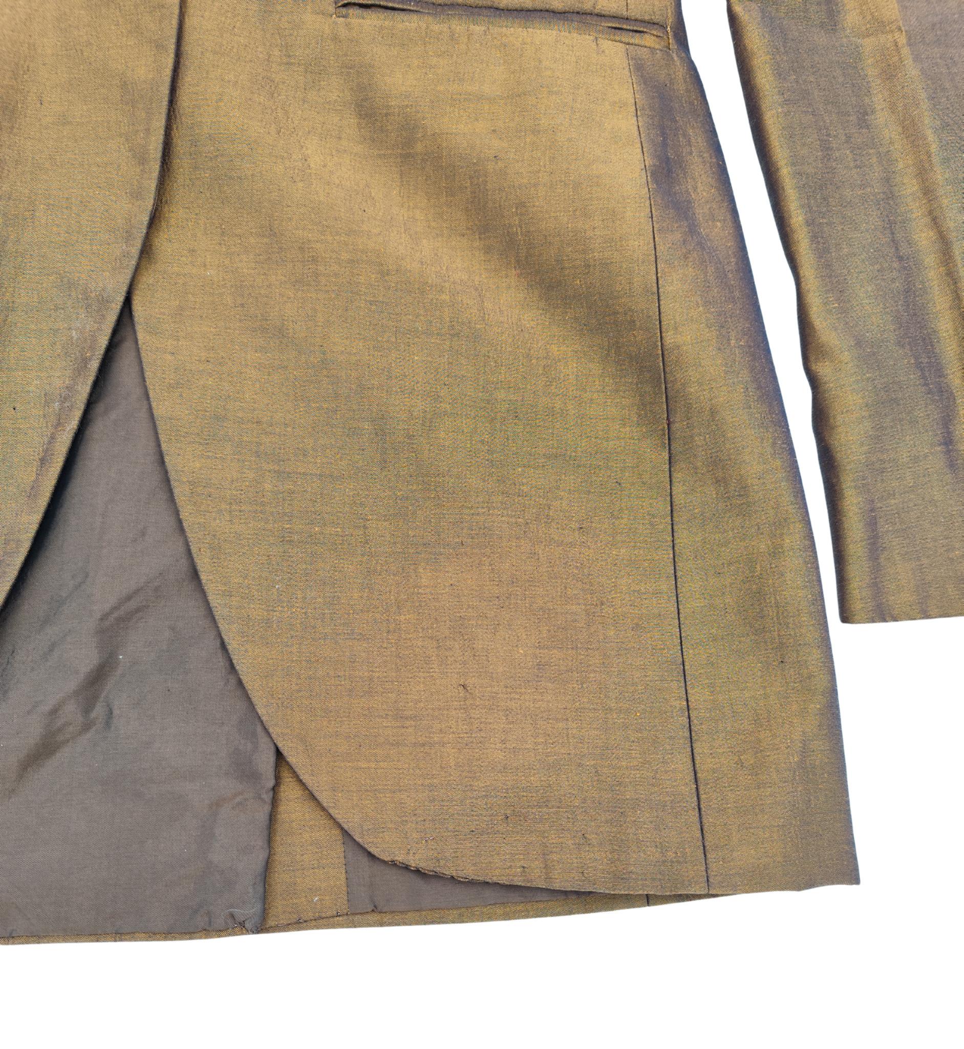 Romeo Gigli S/S 1990 bronzefarbener Langblazer im Angebot 8