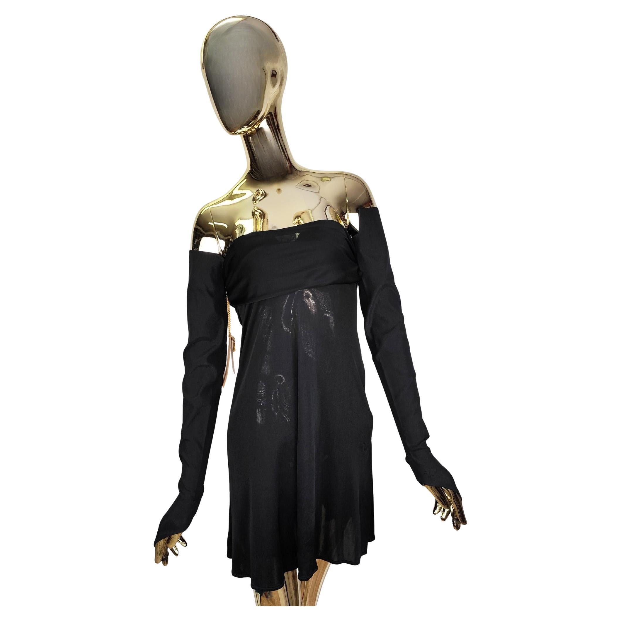 Romeo Gigli S/S 1996 défilé gants longs noirs