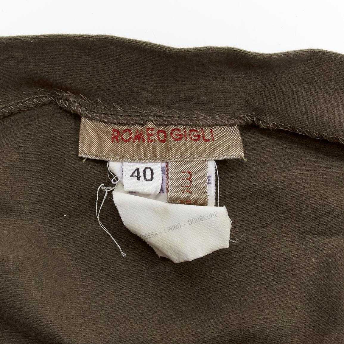 ROMEO GIGLI Vintage jersey vert kaki découpe épaule dénudée et longue en vente 6