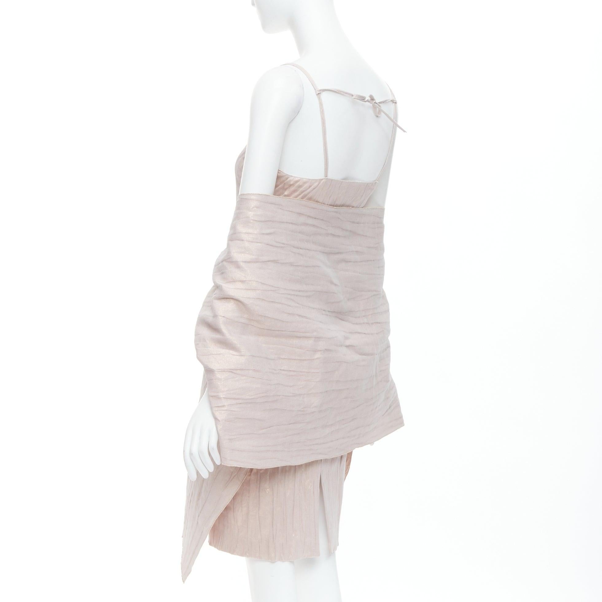 Romeo Gigli Abito vintage rosa champagne stropicciato con scialle IT42 M. in vendita 2