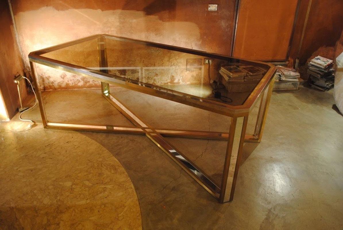 Romeo Rega 1970s Italian Midcentury Table in Stainless Steel, brass and Mirror For Sale 1