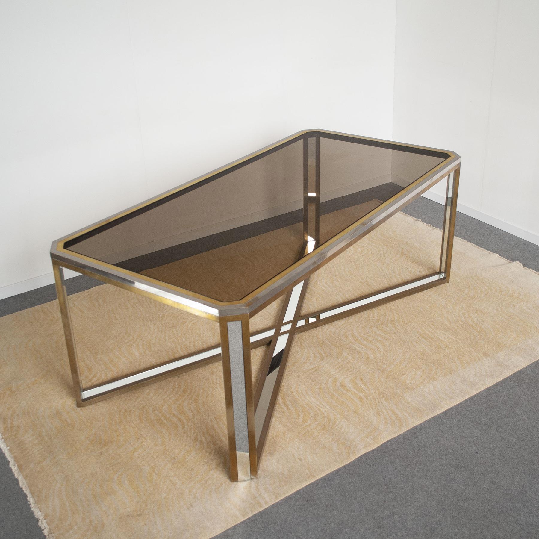 Romeo Rega 1970s Italian Midcentury Table in Stainless Steel, brass and Mirror For Sale 4