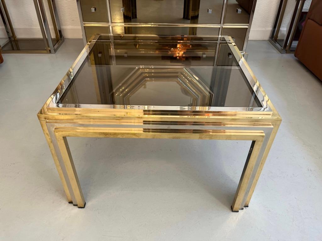 Romeo Rega Mesa auxiliar o de centro de latón, cromo y cristal, Italia ca. 1970s Italiano en venta