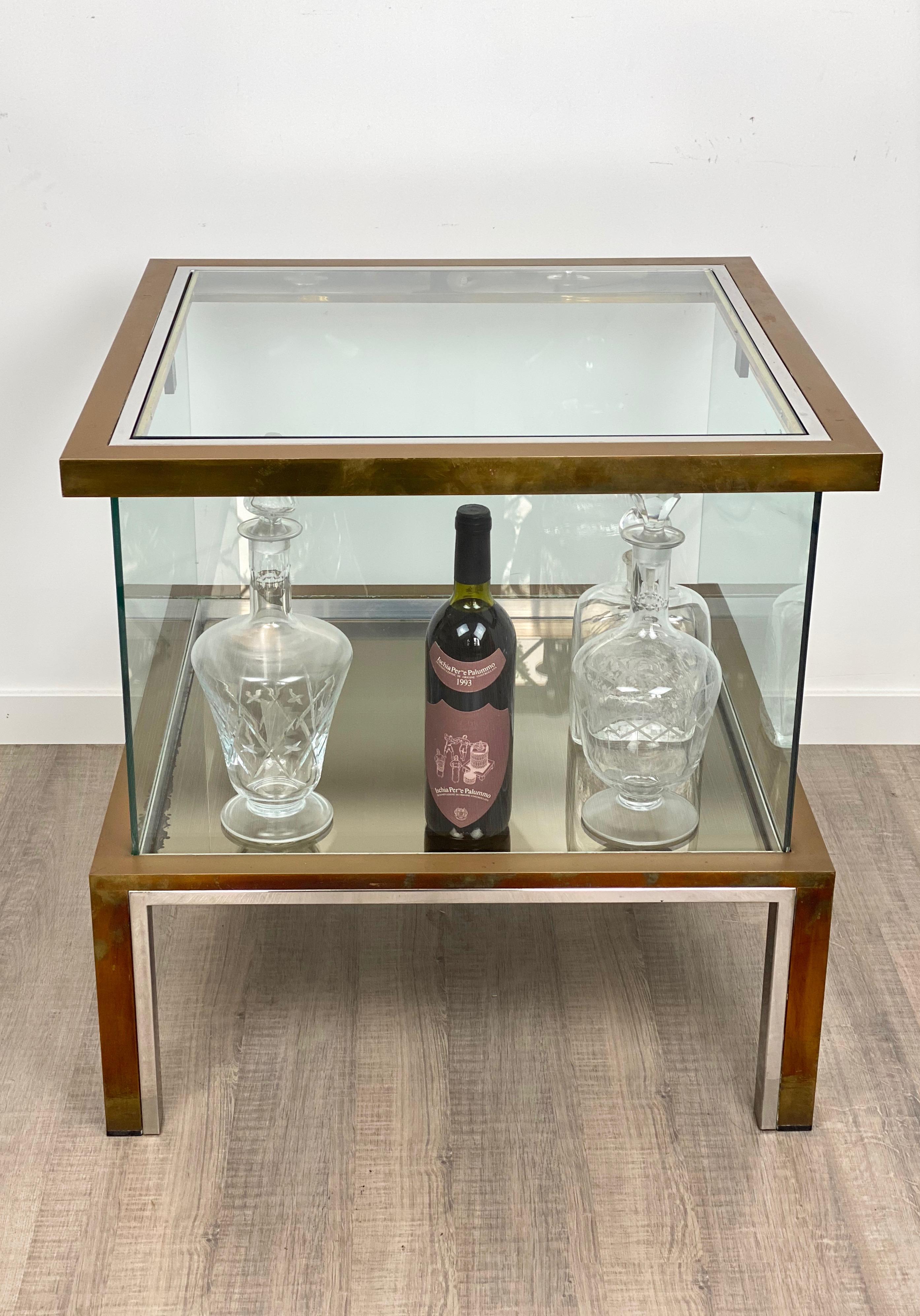 Romeo Rega Coffee Side Bar Cabinet Tisch in Chrom-Messing und Glas:: Italien:: 1970er Jahre im Angebot 1