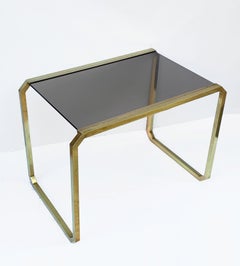 Romeo Rega Stil Couchtisch aus Messing und Rauchglas, Italien, 1970er Jahre Midcentury