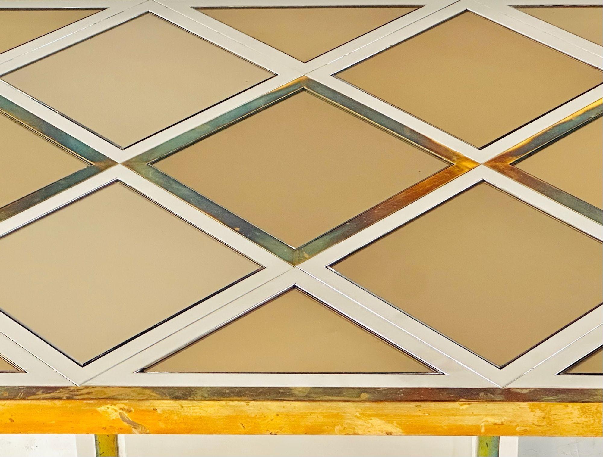 Fin du 20e siècle Romeo Rega pour Metalarte Table basse à miroir en laiton chromé, Italie 1970 en vente