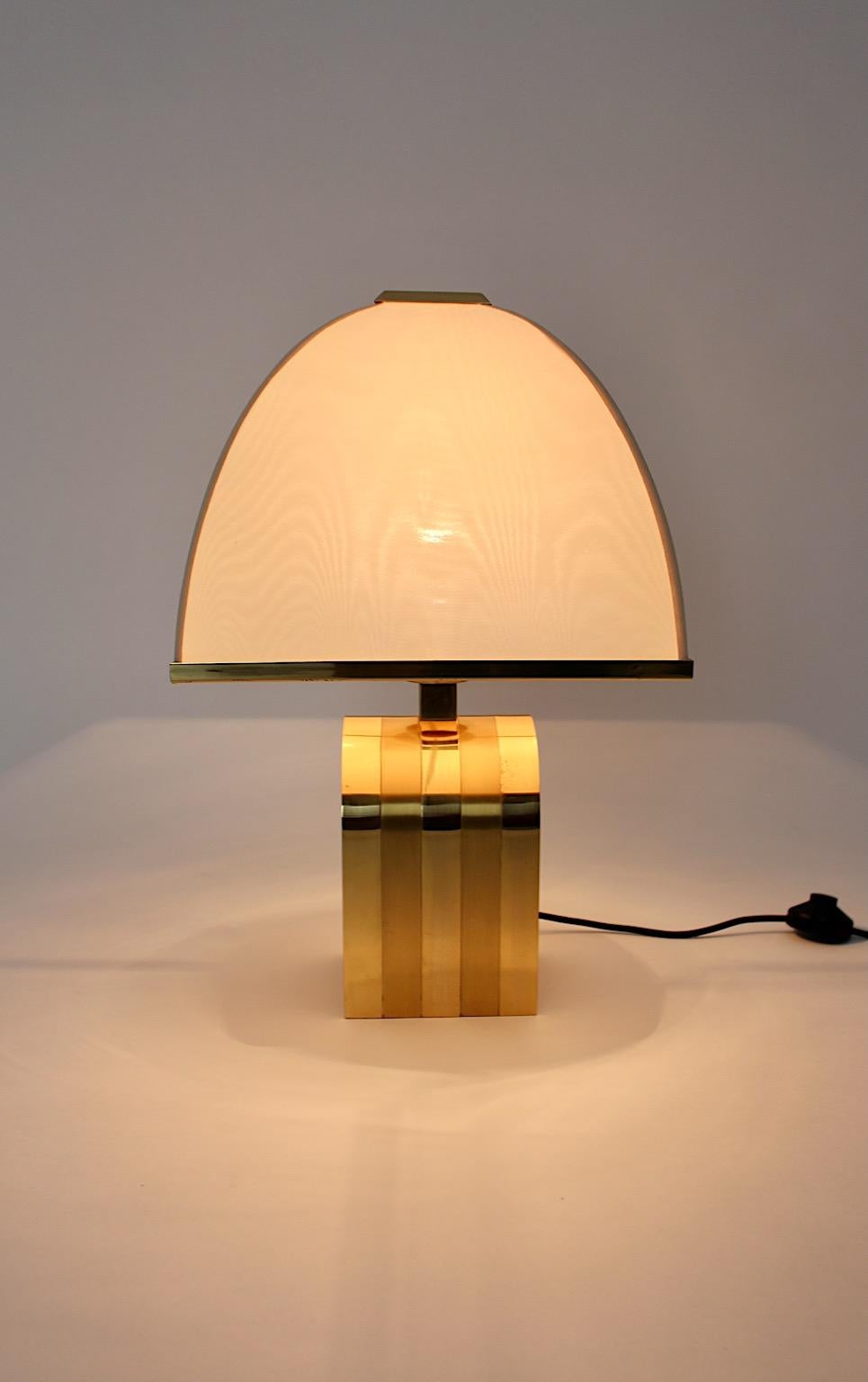 Romeo Rega Hollywood Regency Style Vintage Brass Table Lamp Italy 1970s For Sale 4