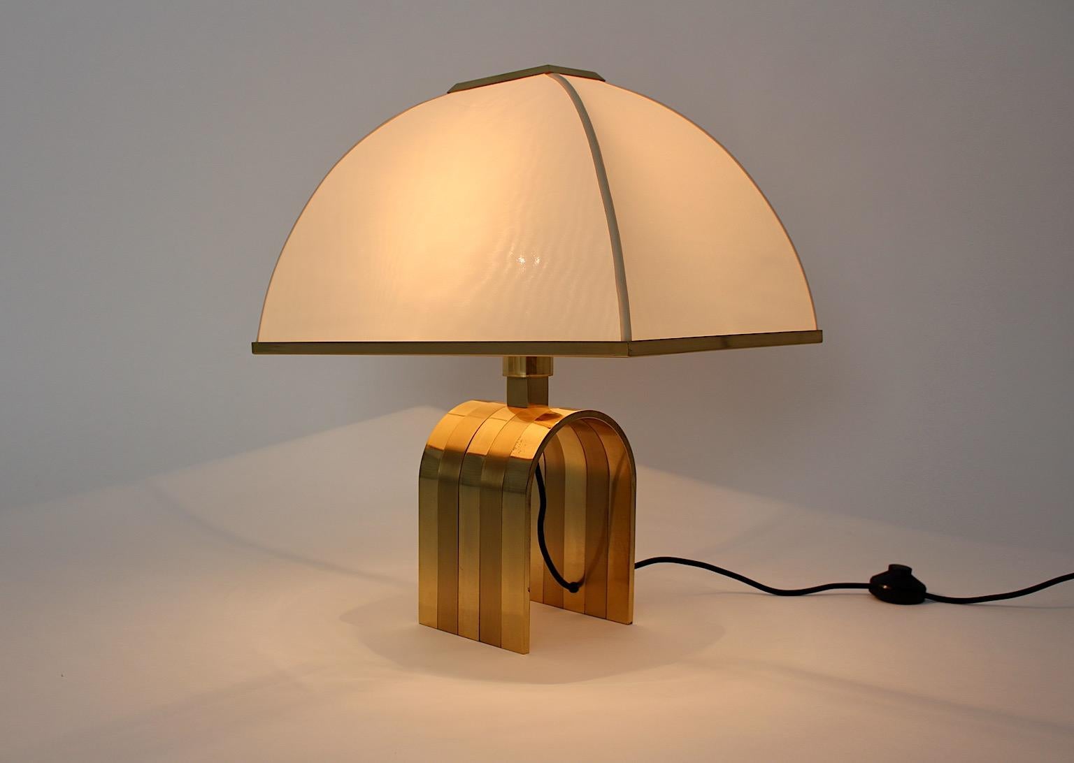 Romeo Rega Hollywood Regency Style Vintage Brass Table Lamp Italy 1970s For Sale 1