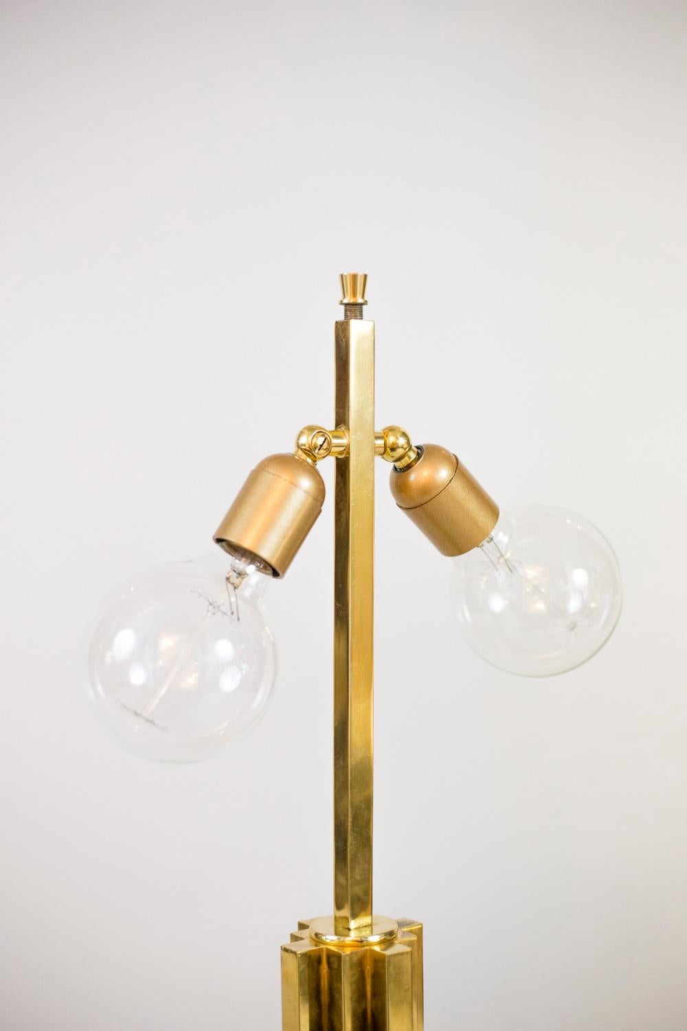 Romeo Rega, Lamp in Lucite and Gilt Brass, 1970s In Good Condition For Sale In Saint-Ouen, FR