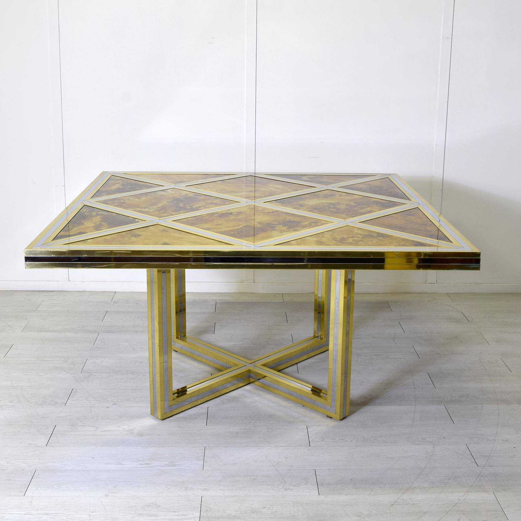Italian Romeo Rega large square table 1970s. in vendita