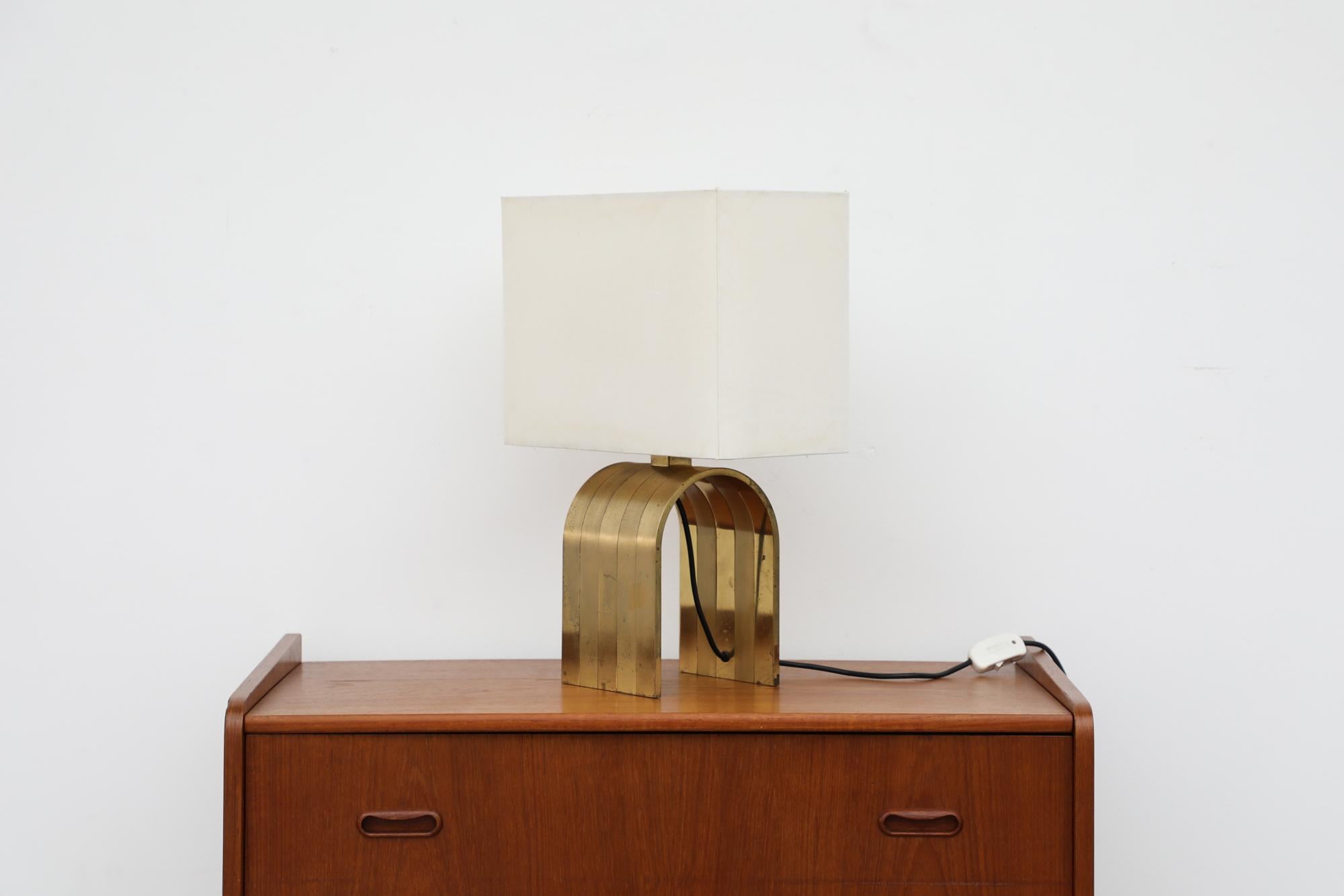 Romeo Rega, lampe de table italienne en laiton du milieu du siècle en vente 4