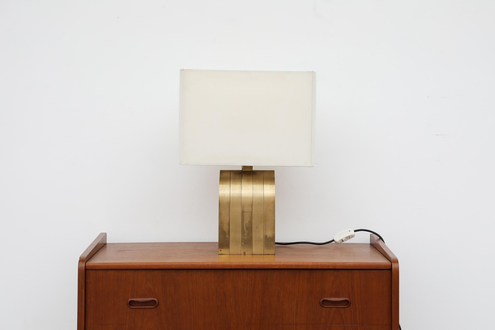Romeo Rega, lampe de table italienne en laiton du milieu du siècle en vente 3