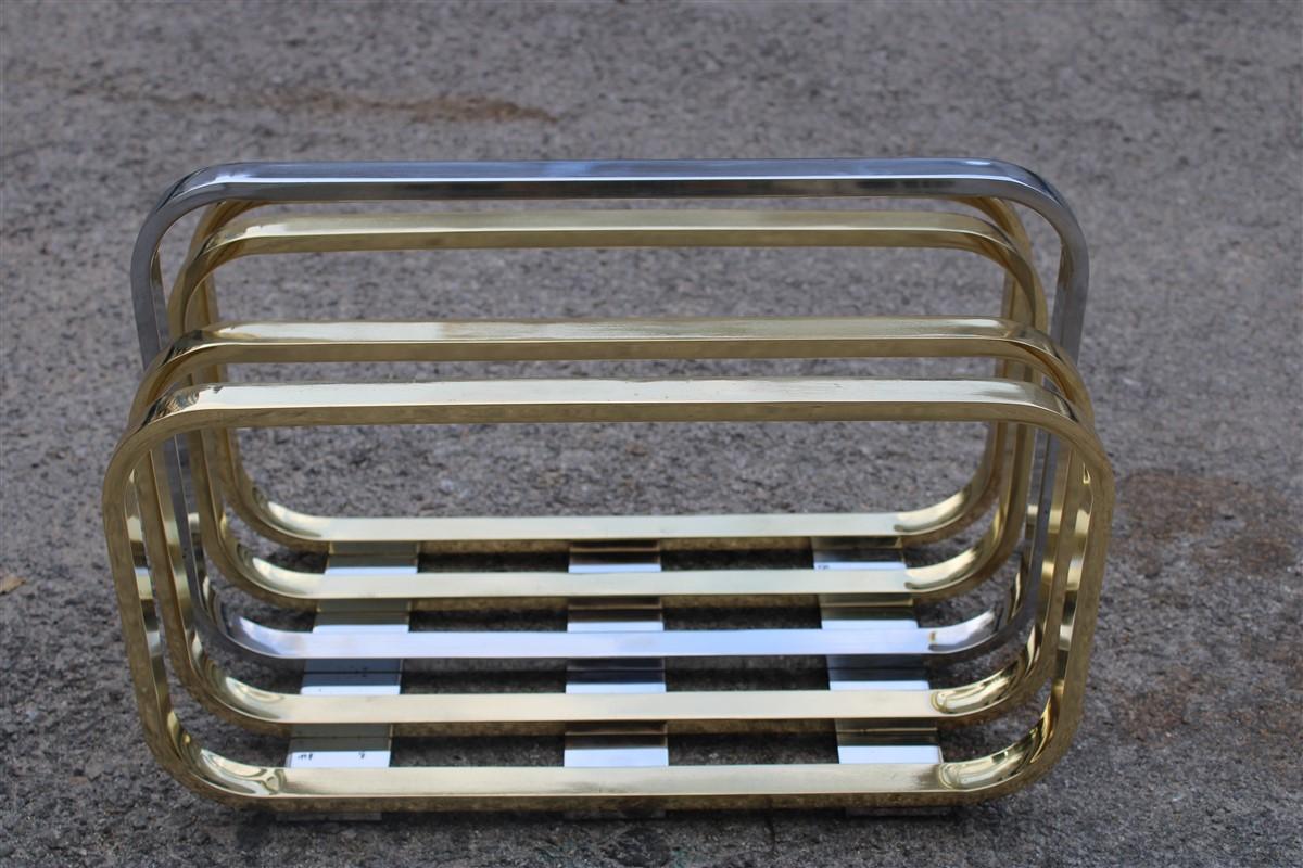 Late 20th Century Romeo Rega Minimalist Magazine Rack in Solid Brass Italian Design, 1970s For Sale