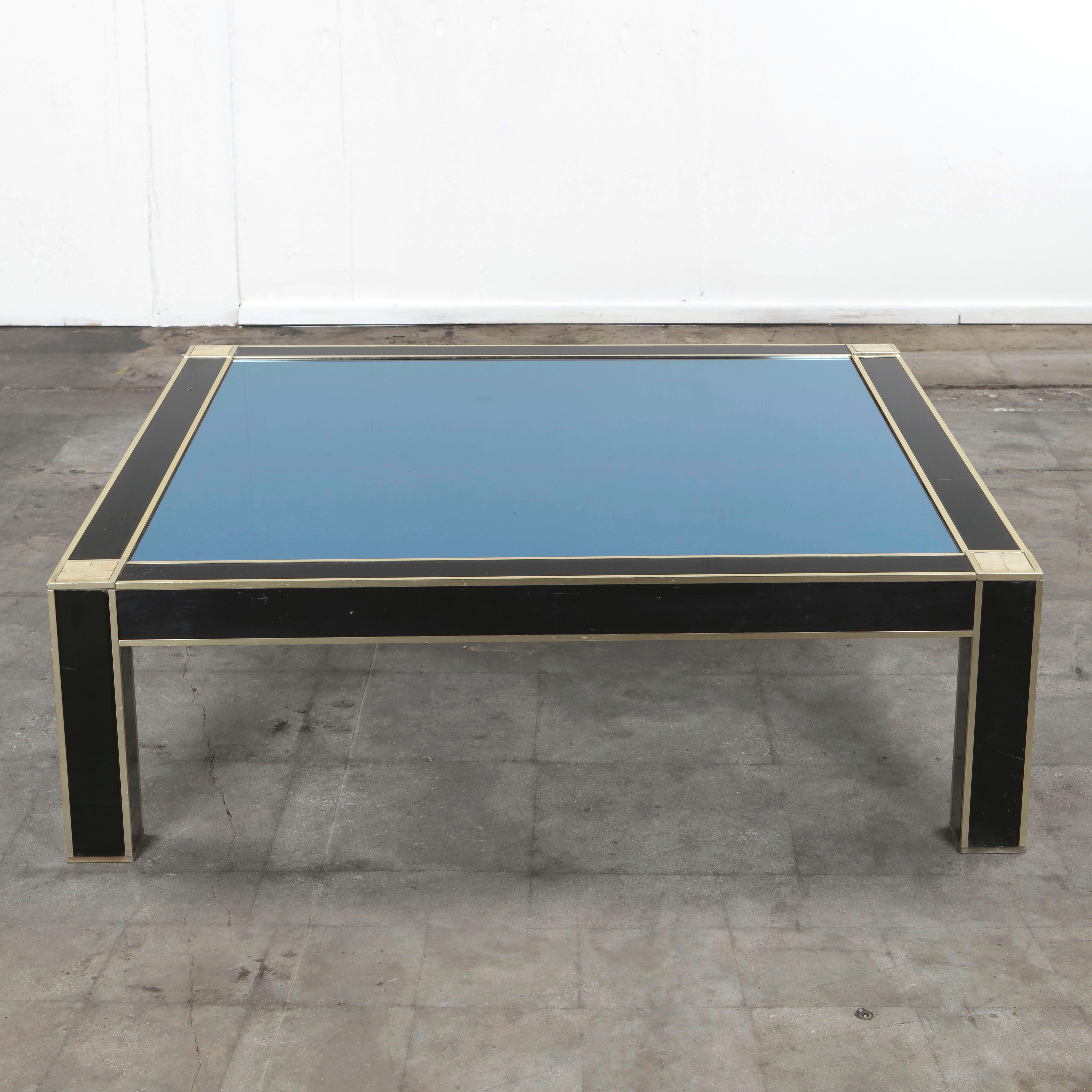 Moderno Romeo Rega, Modernist Brass and Black Laminate Coffee Table, 1960s in vendita