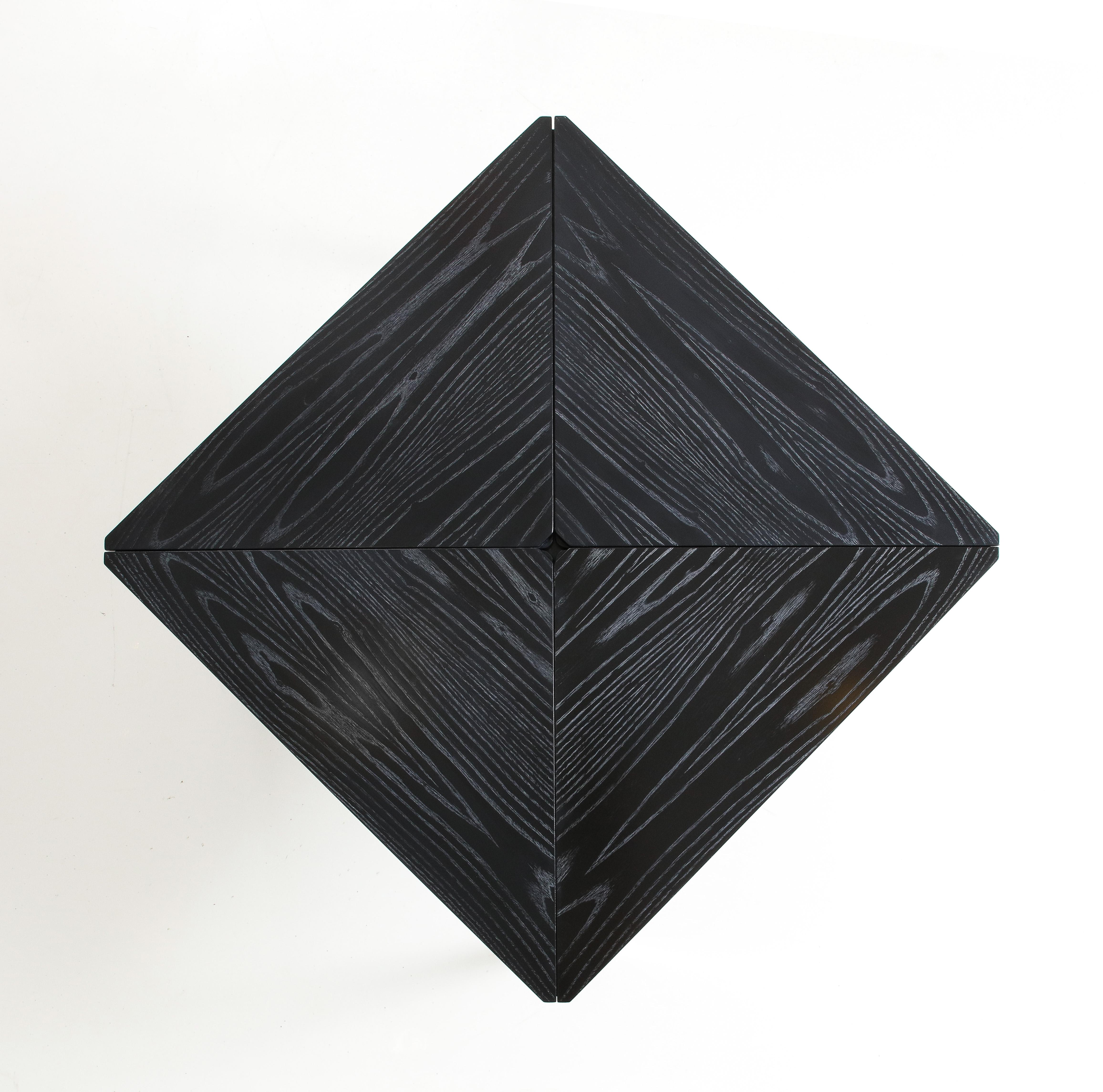 Romeo Rega Modernistischer ausziehbarer Esstisch aus gekälktem Eichenholz und Stahl im Angebot 14