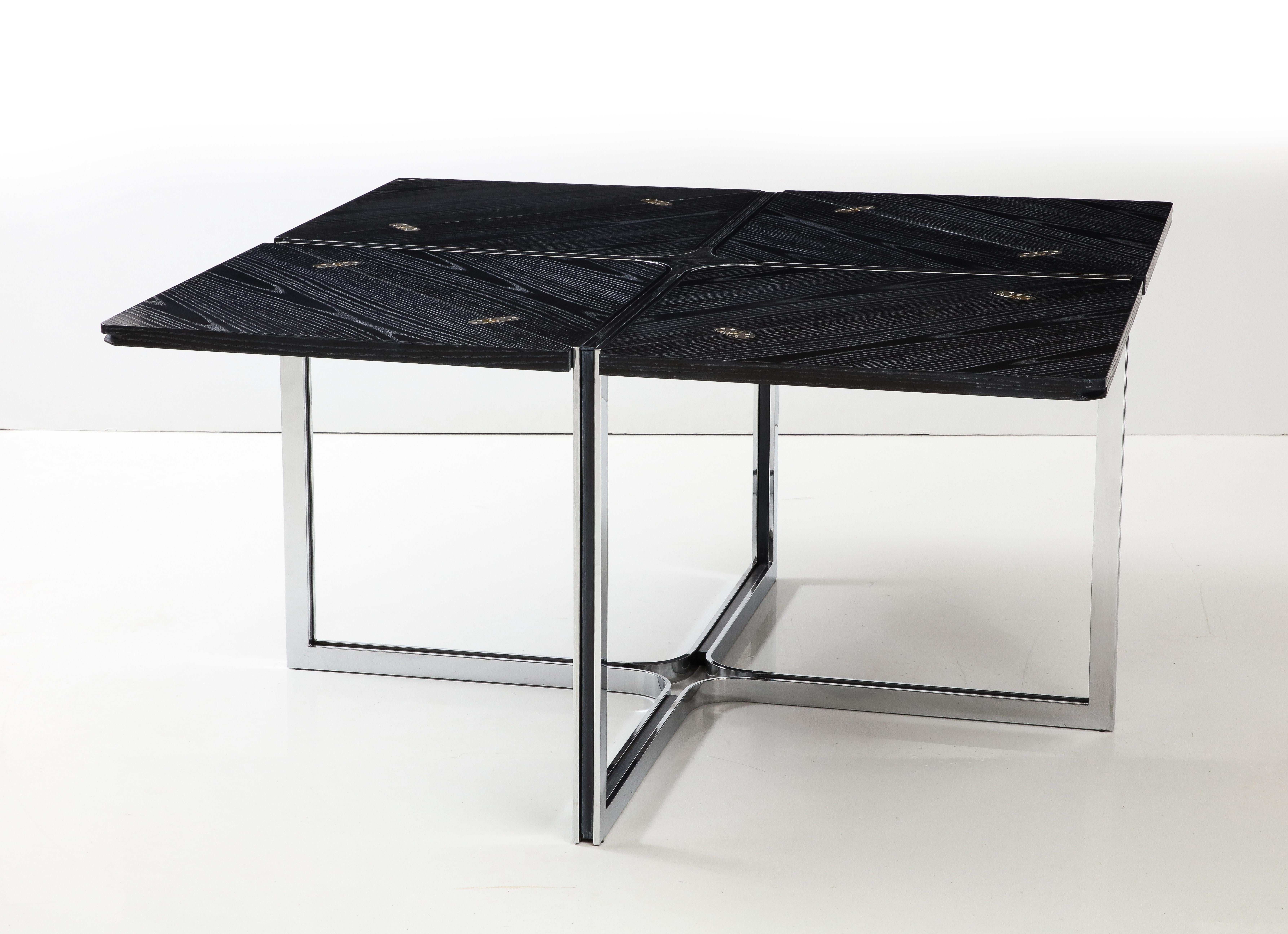 Romeo Rega Modernistischer ausziehbarer Esstisch aus gekälktem Eichenholz und Stahl (Ende des 20. Jahrhunderts) im Angebot