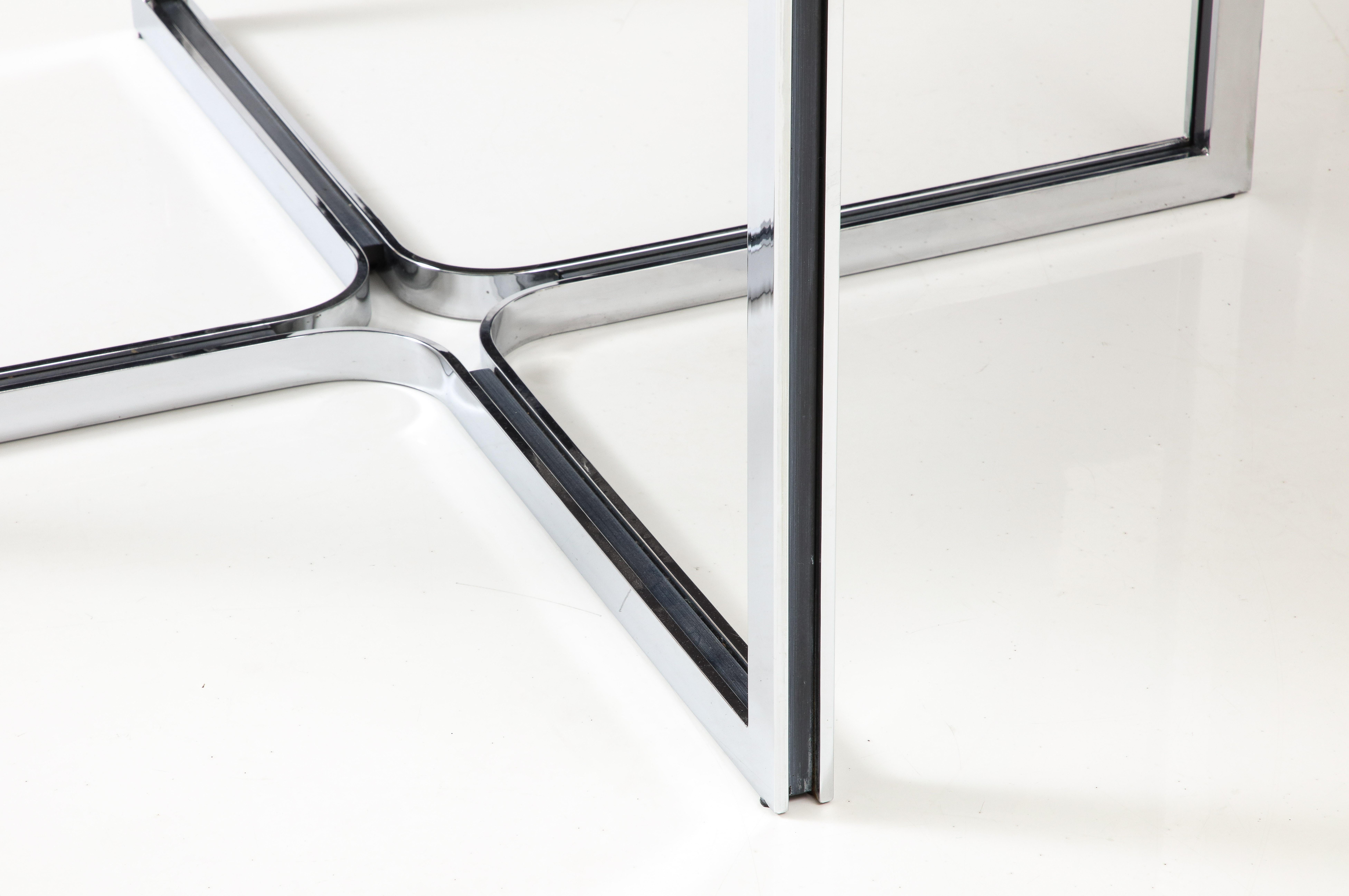 Romeo Rega Modernistischer ausziehbarer Esstisch aus gekälktem Eichenholz und Stahl im Angebot 1