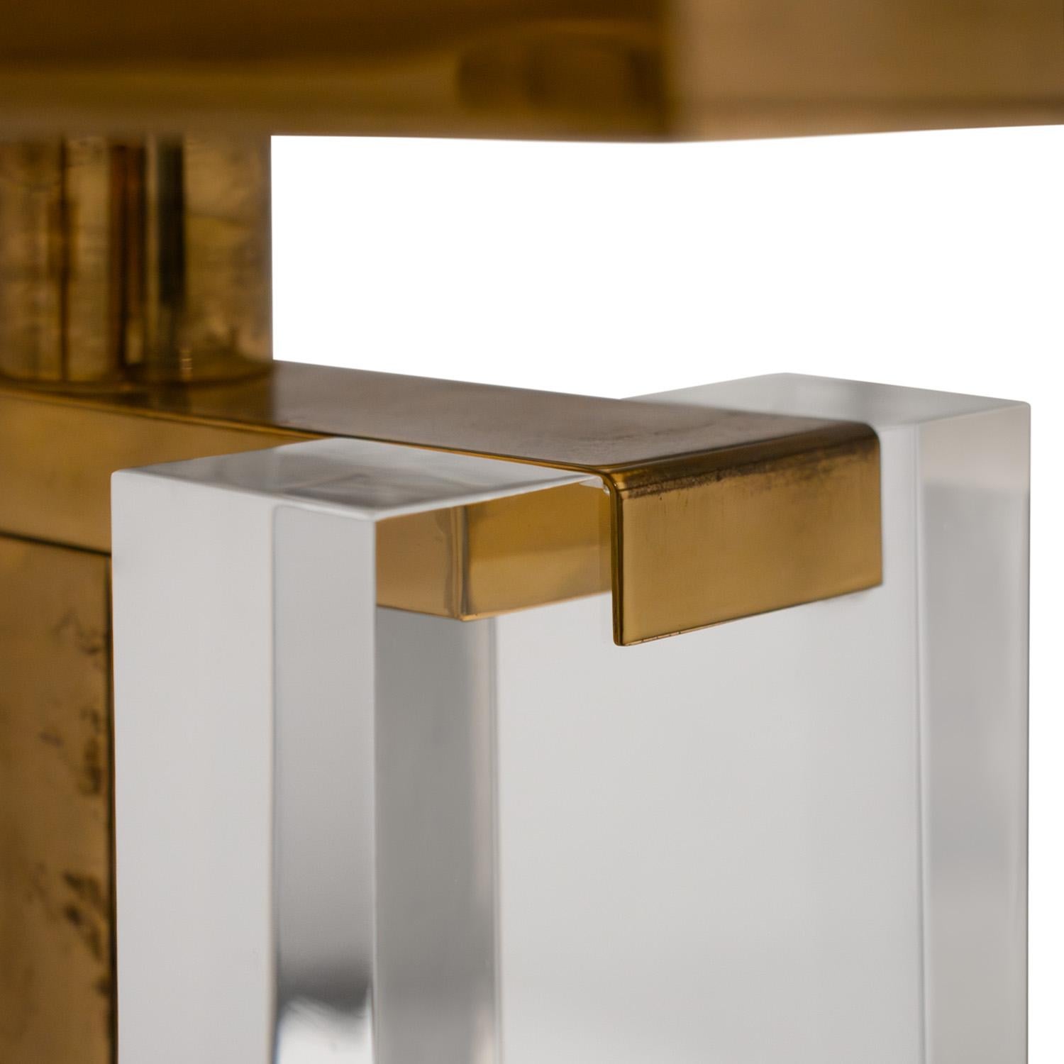 Late 20th Century Romeo Rega Pair of Architectural Table Lamps in Lucite and Brass 1970s For Sale