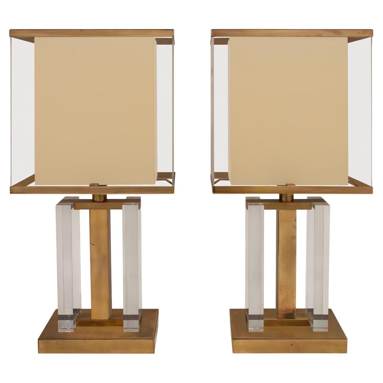 Romeo Rega Pair of Architectural Table Lamps in Lucite and Brass 1970s For Sale