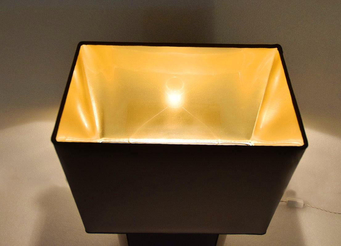 Lampe de table Romeo Rega en plexiglas et métal, 1970 en vente 2