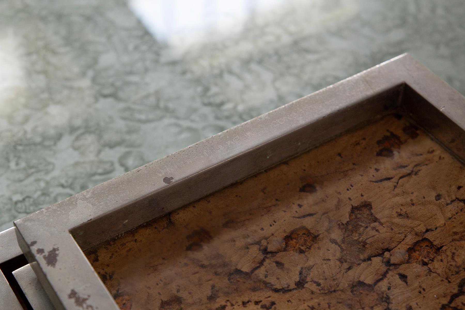 Romeo Rega set of 5 trays with metal and cork engraved signatures and dates in vendita 1