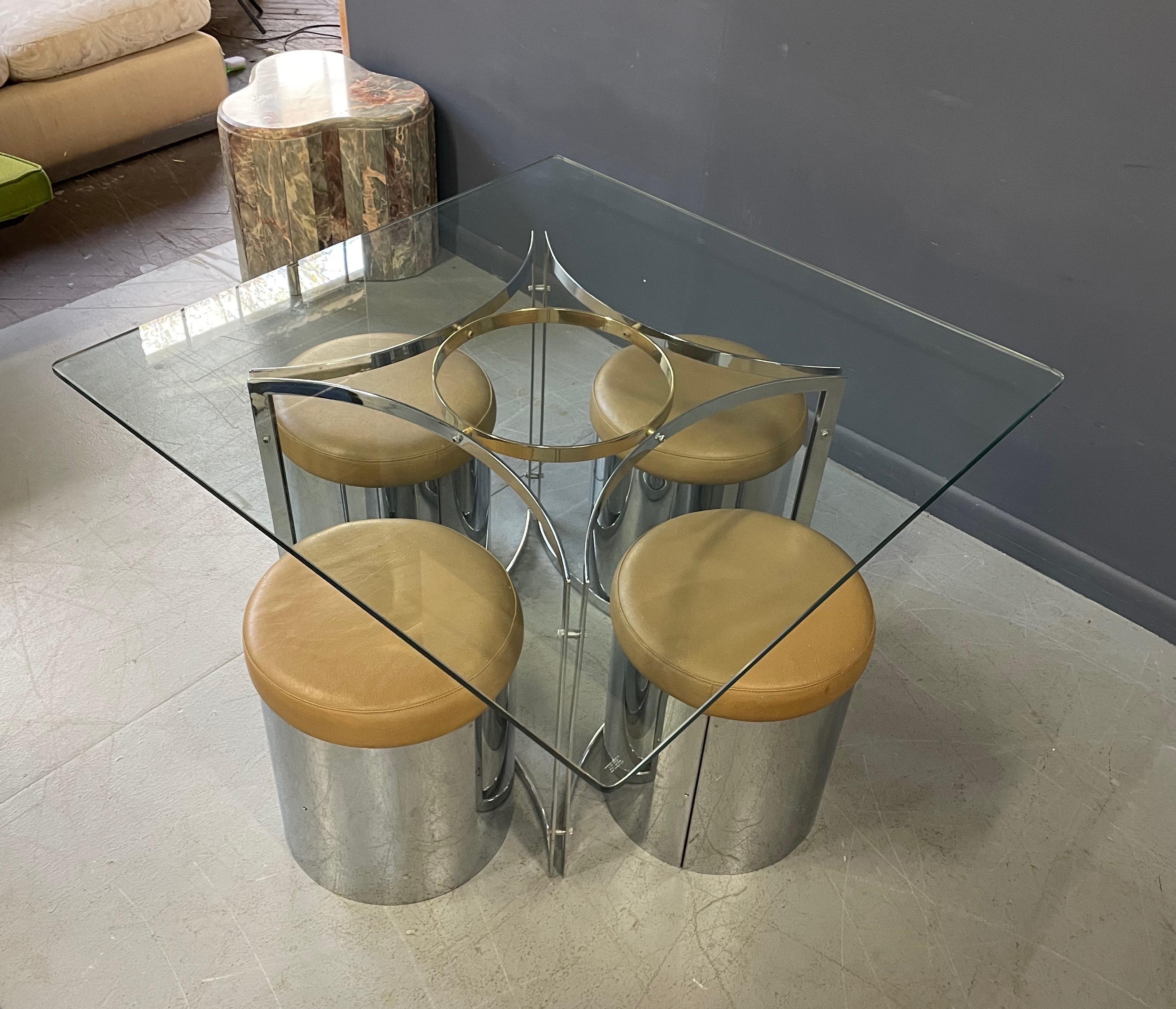 Romeo Rega Style Brass & Chrome Petite Game/Dining Table Four Stools Mid Century In Good Condition For Sale In Philadelphia, PA