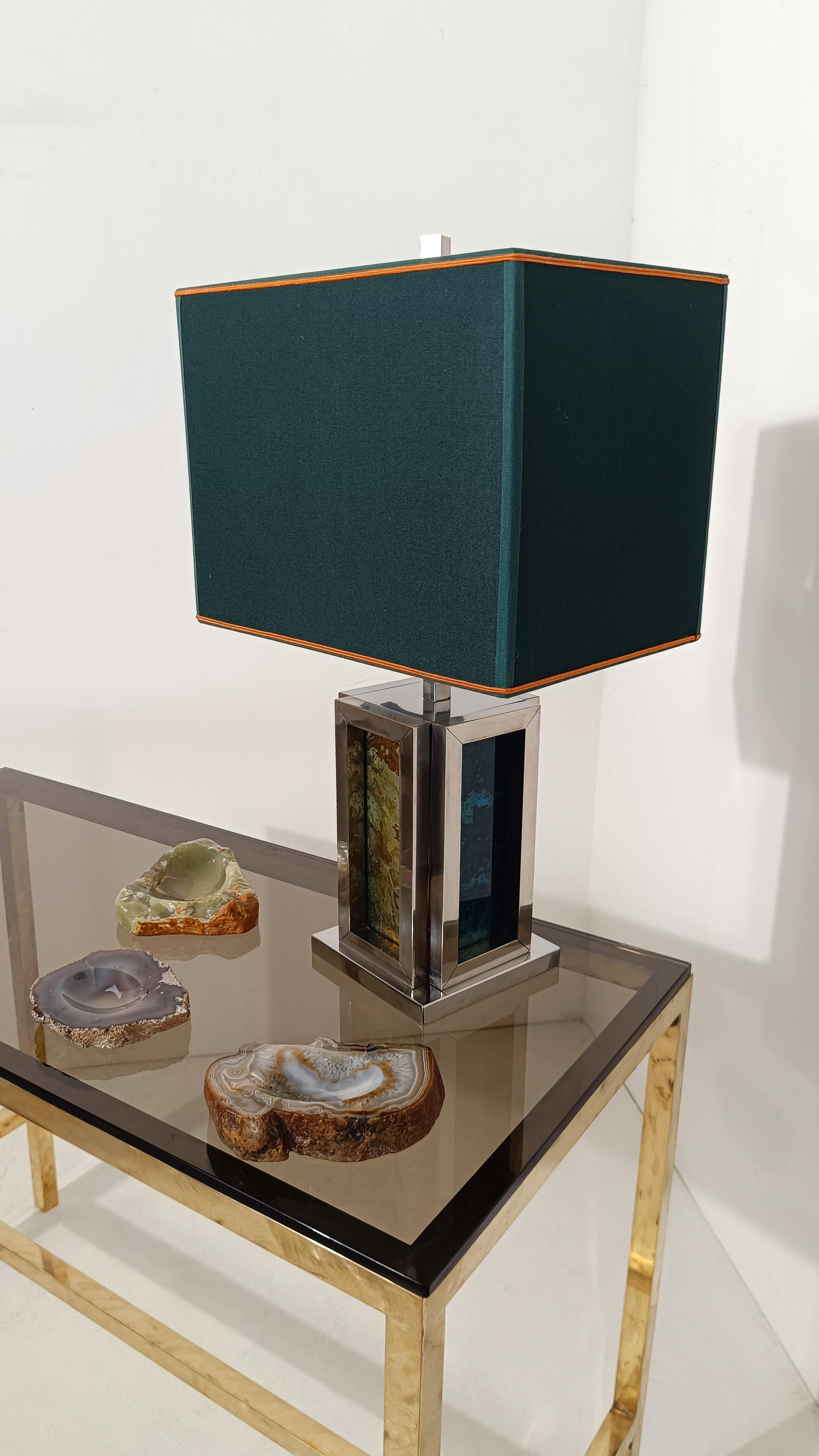 Romeo Rega Table Lamp in Chrome and Lucite Faux Marble Lucite, Italy 1970s In Good Condition For Sale In Roma, IT