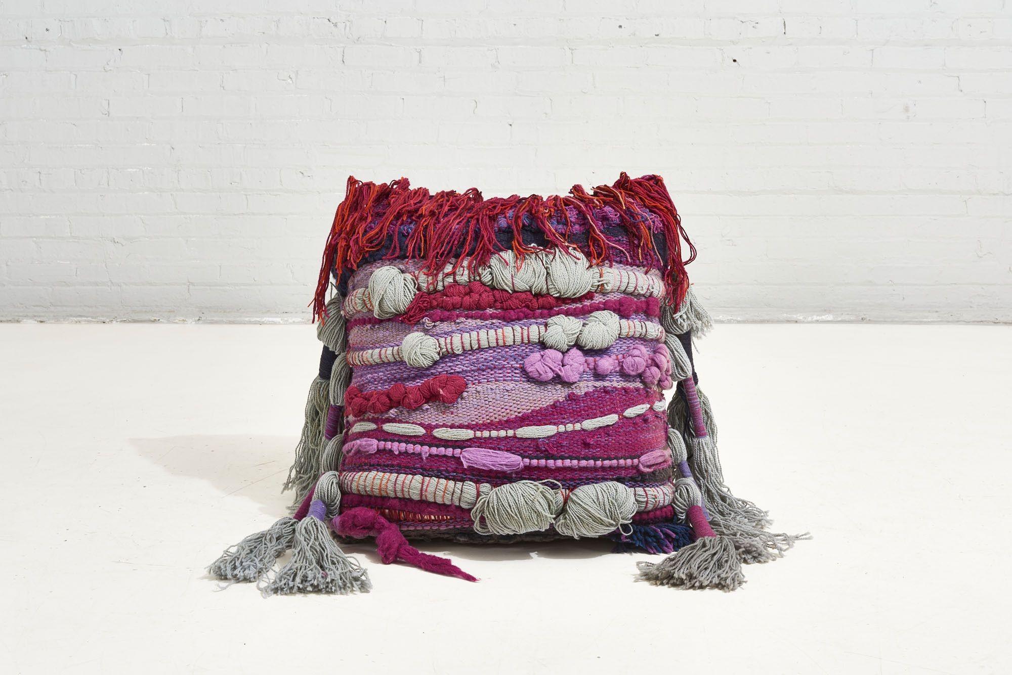 Romeo Reyna Textile, Macrame, cuscino d'arte intrecciato a mano, 1960
Misura 27