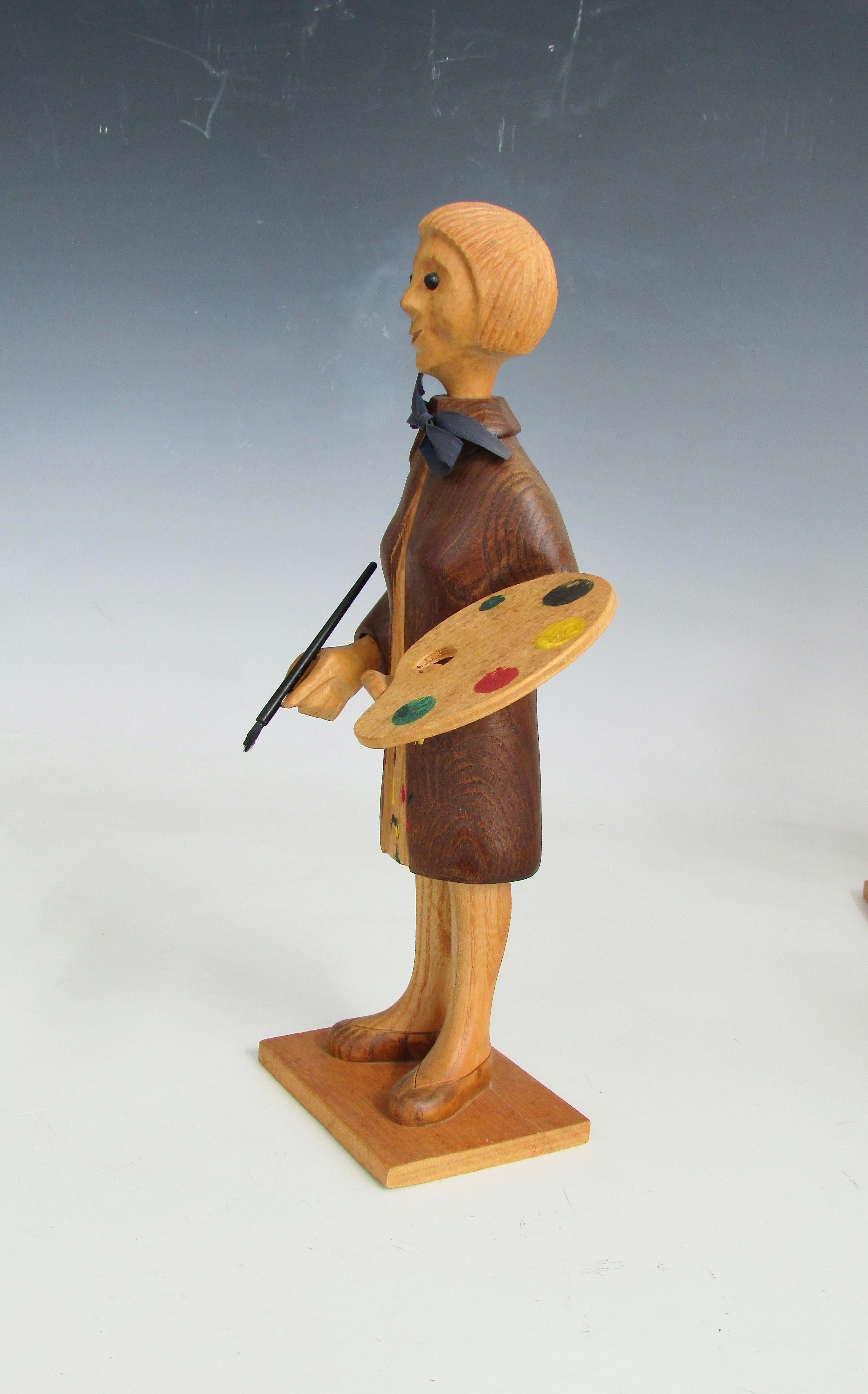 Wood Romer italy hand carved desk top artist with palette and brush sculpture For Sale