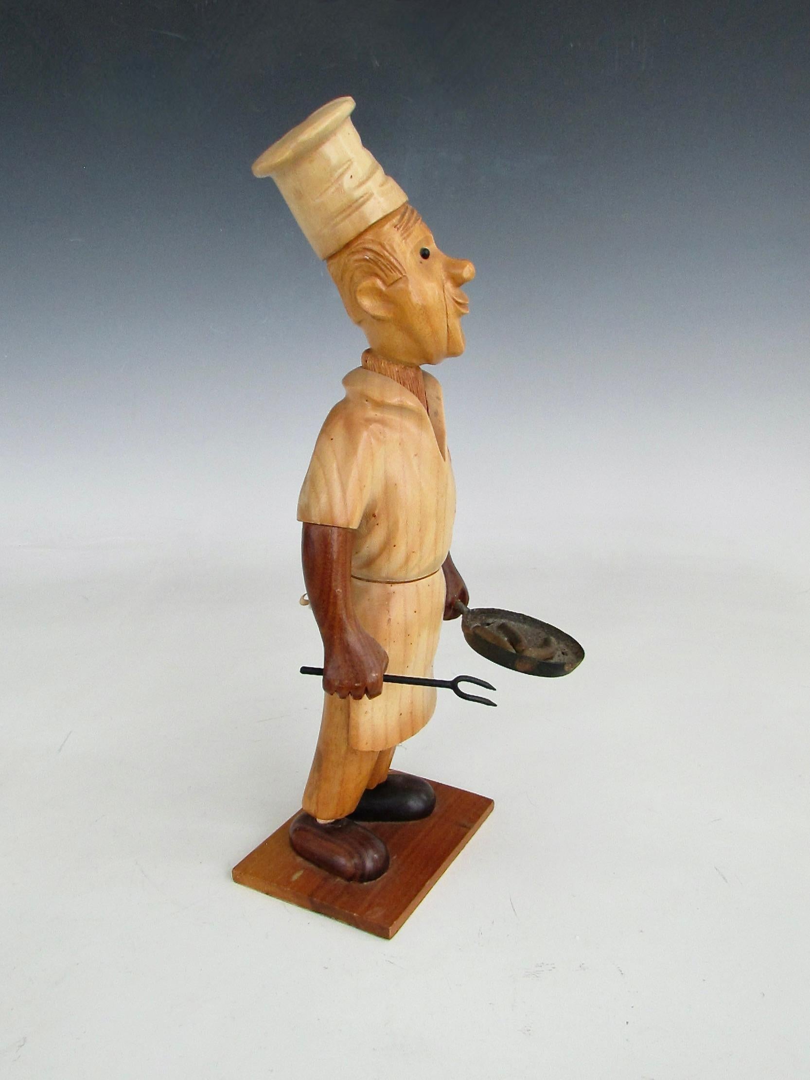 Romer italy hand carved desk top chef short order cook sculpture Bon état - En vente à Ferndale, MI