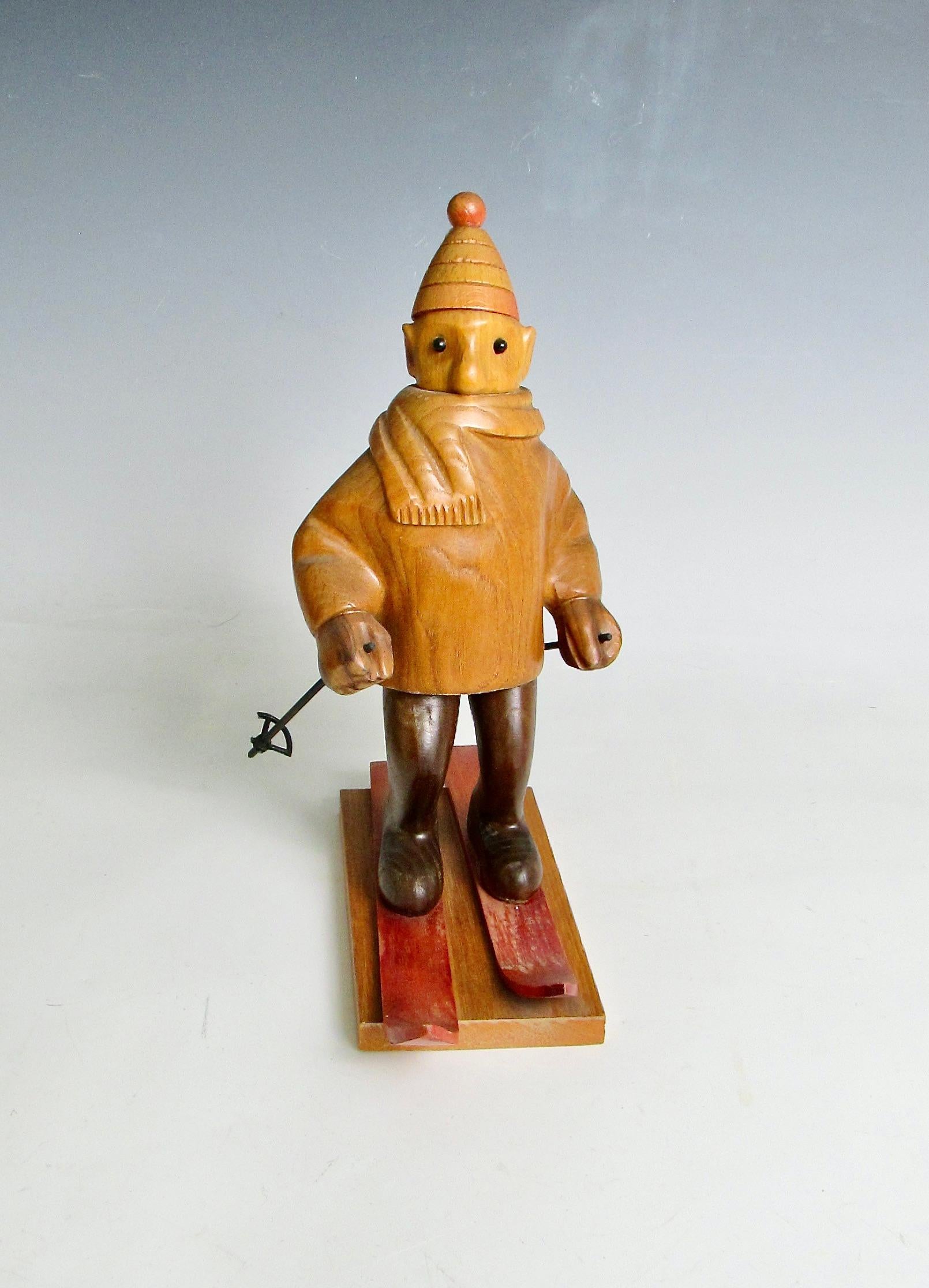 Romer Italien handgeschnitzt Schreibtischplatte Skifahrer Skulptur im Angebot 3