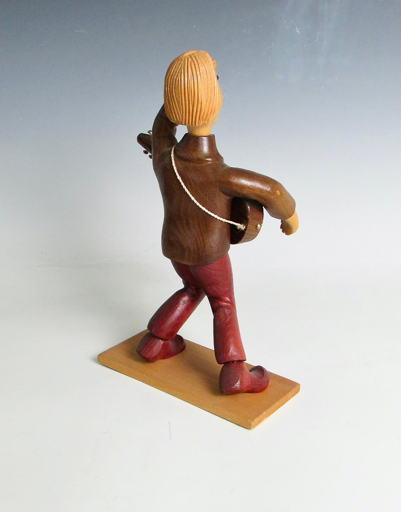 Romer escultura de guitarrista de rock and roll de sobremesa tallada a mano en Italia en Bueno estado para la venta en Ferndale, MI