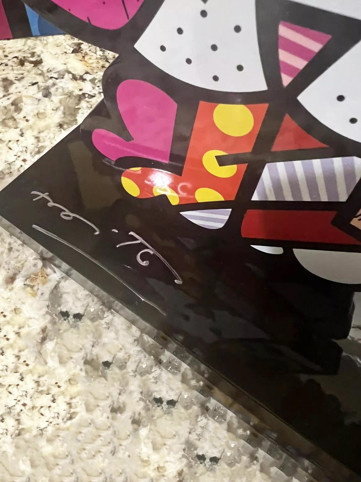 ROMERO BRITTO 'Royalty Dog 2' 2017 Signe & numbered, Sculpture Wood Black Base 3