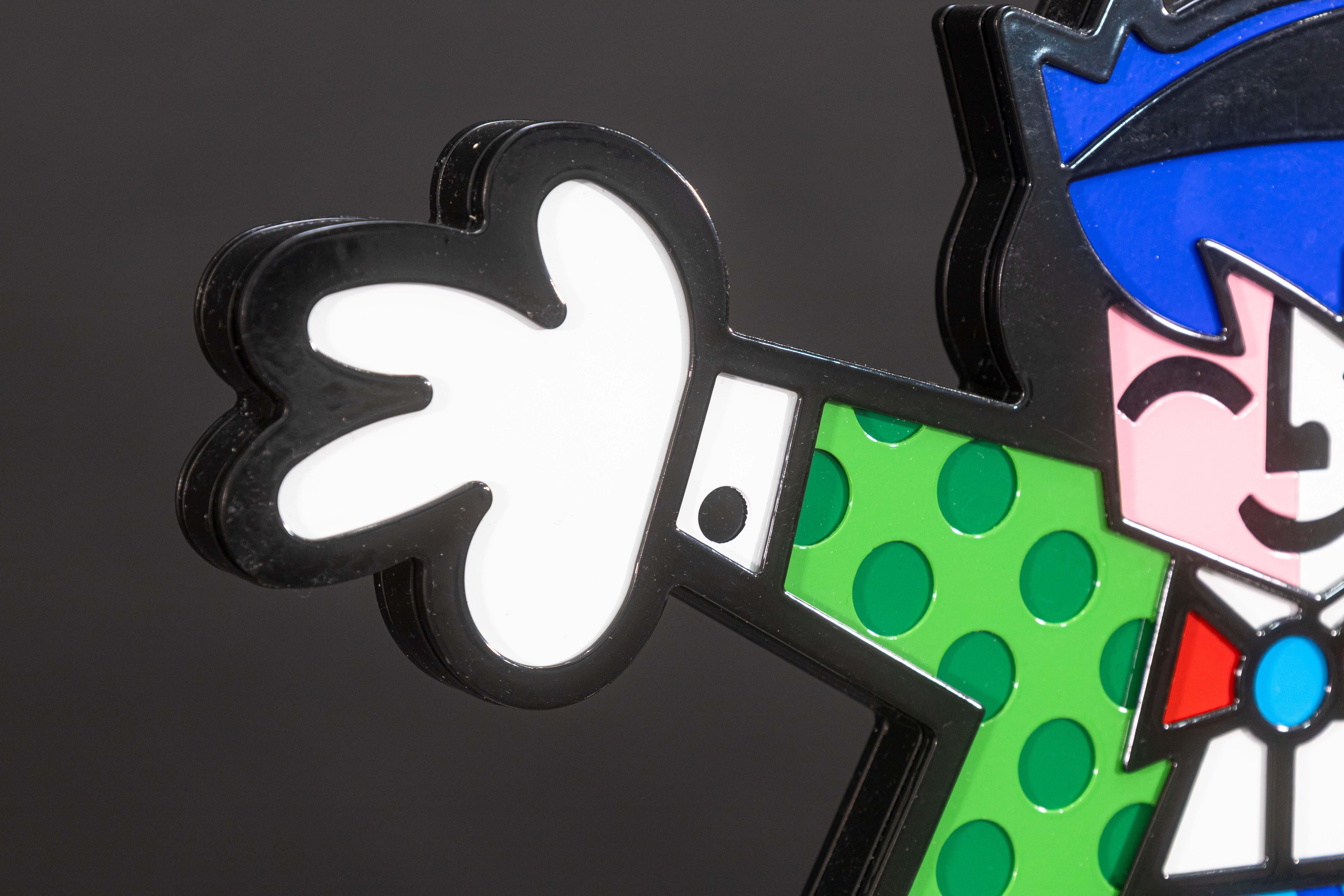 Contemporary Romero Britto – Big Hug, 2009 Signed Enamel on Iron Sculpture Pop Art 471/1000 For Sale