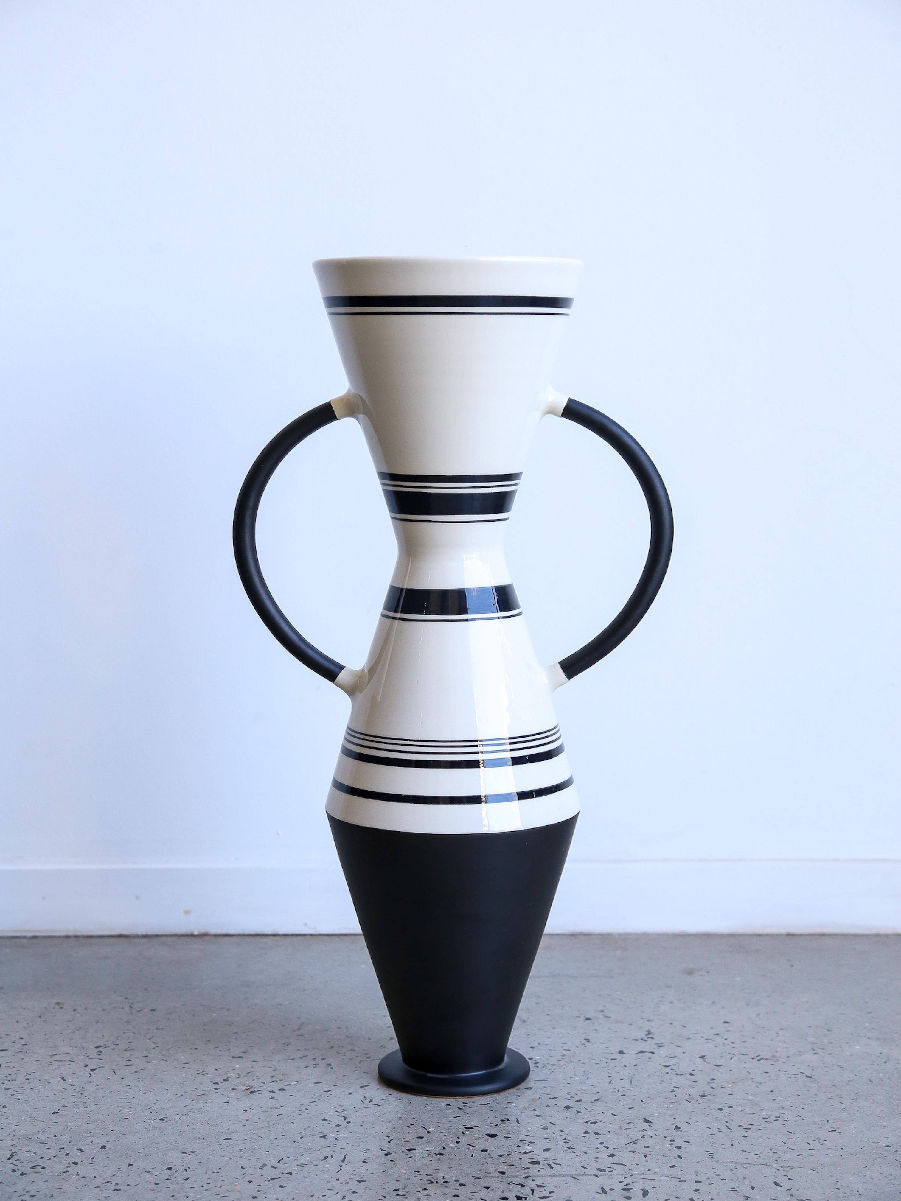 Rometti Amphora Clay Vase by Ugo La Pietra For Sale 2