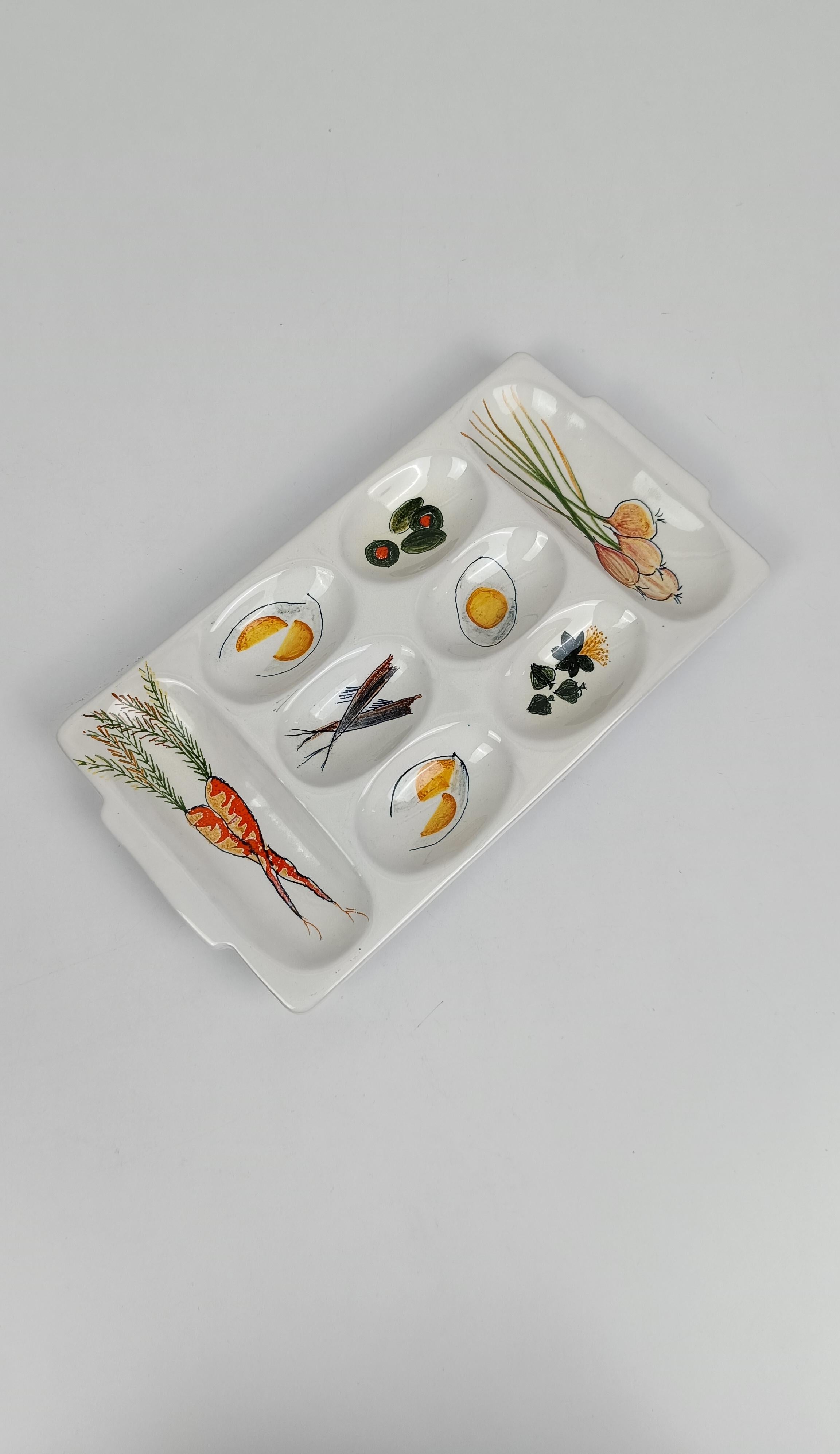Rometti Ceramics, plateau à amuse-gueule en céramique peint à la main avec décoration de légumes, Italie années 50 en vente 3