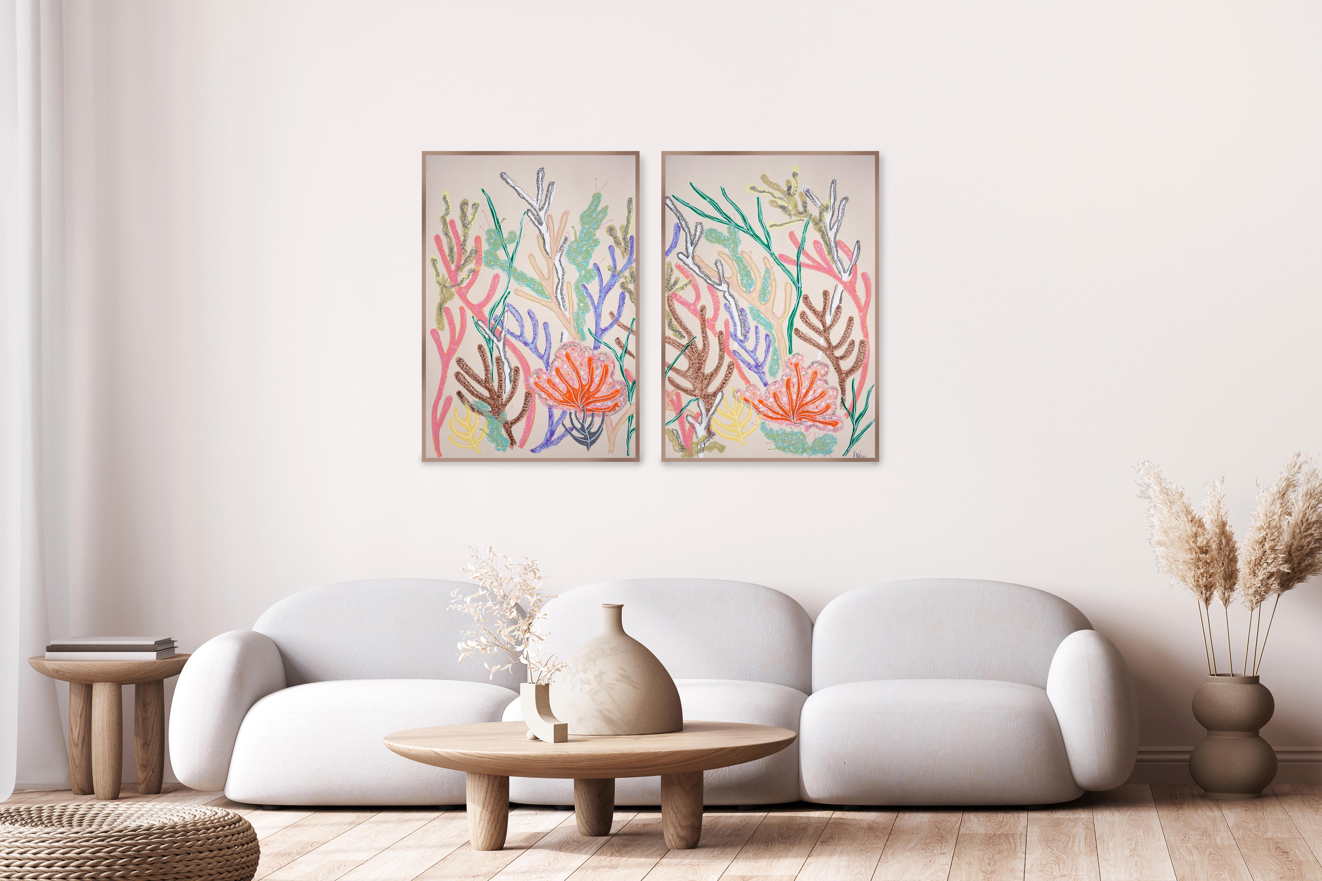 Dittico di corallo contemporaneo in toni pastello, stile illustrazione astratta della barriera corallina - Painting Naturalismo di Romina Milano