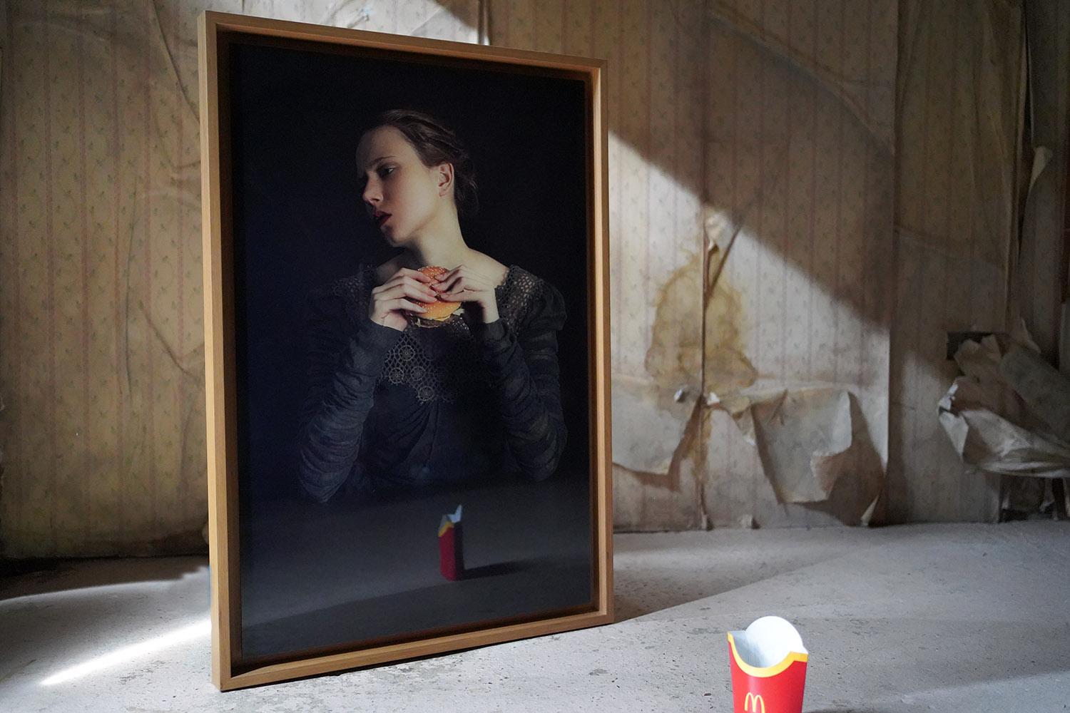 Romina Ressia, Burger, Grand Art Photographic Print No. 476/500 1