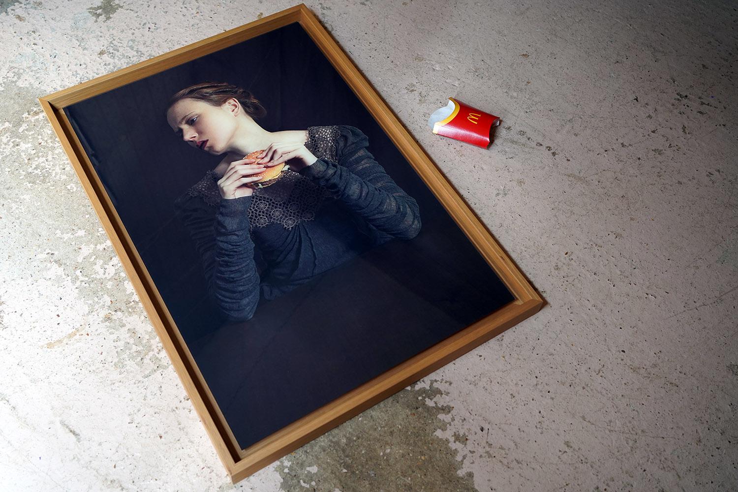 Romina Ressia, Burger, Großer Kunstfotografiedruck Nr. 476/500 (Aluminium)