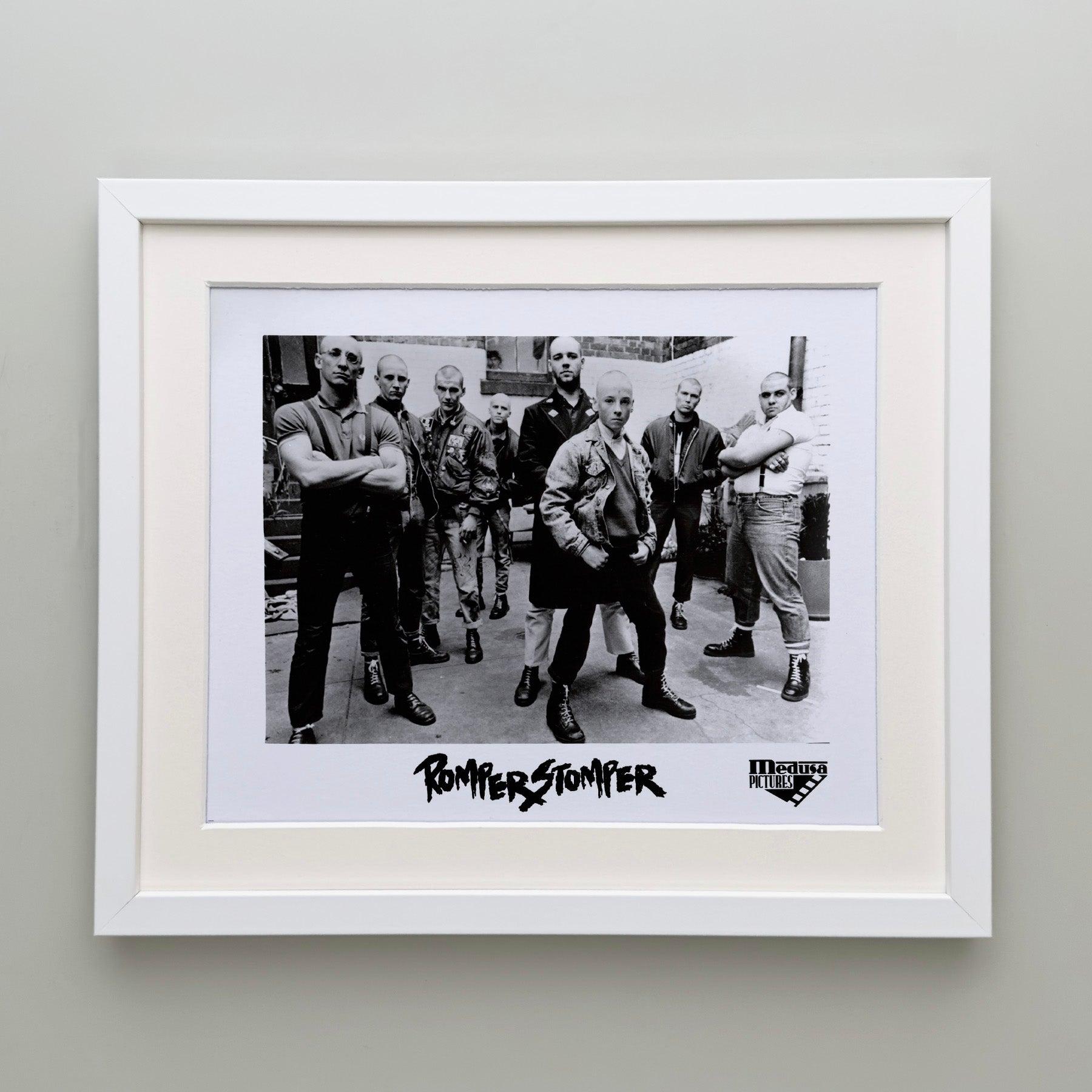 Romper Stomper 1992 Publicity Film Movie Press Still Framed Excellent état - En vente à Bath, Somerset