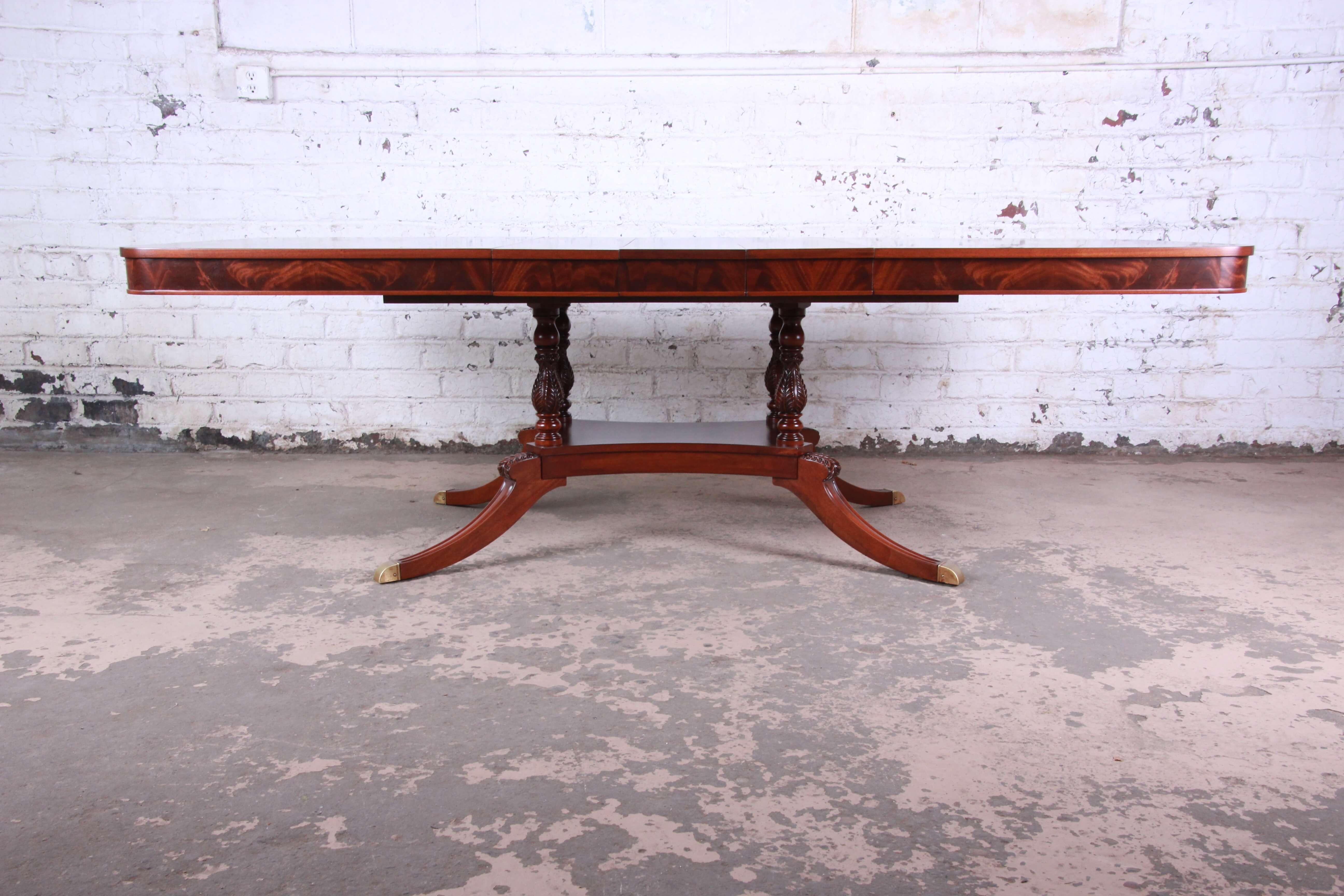 Romweber Antique Flame Mahogany Double Pedestal Dining Table In Good Condition In South Bend, IN