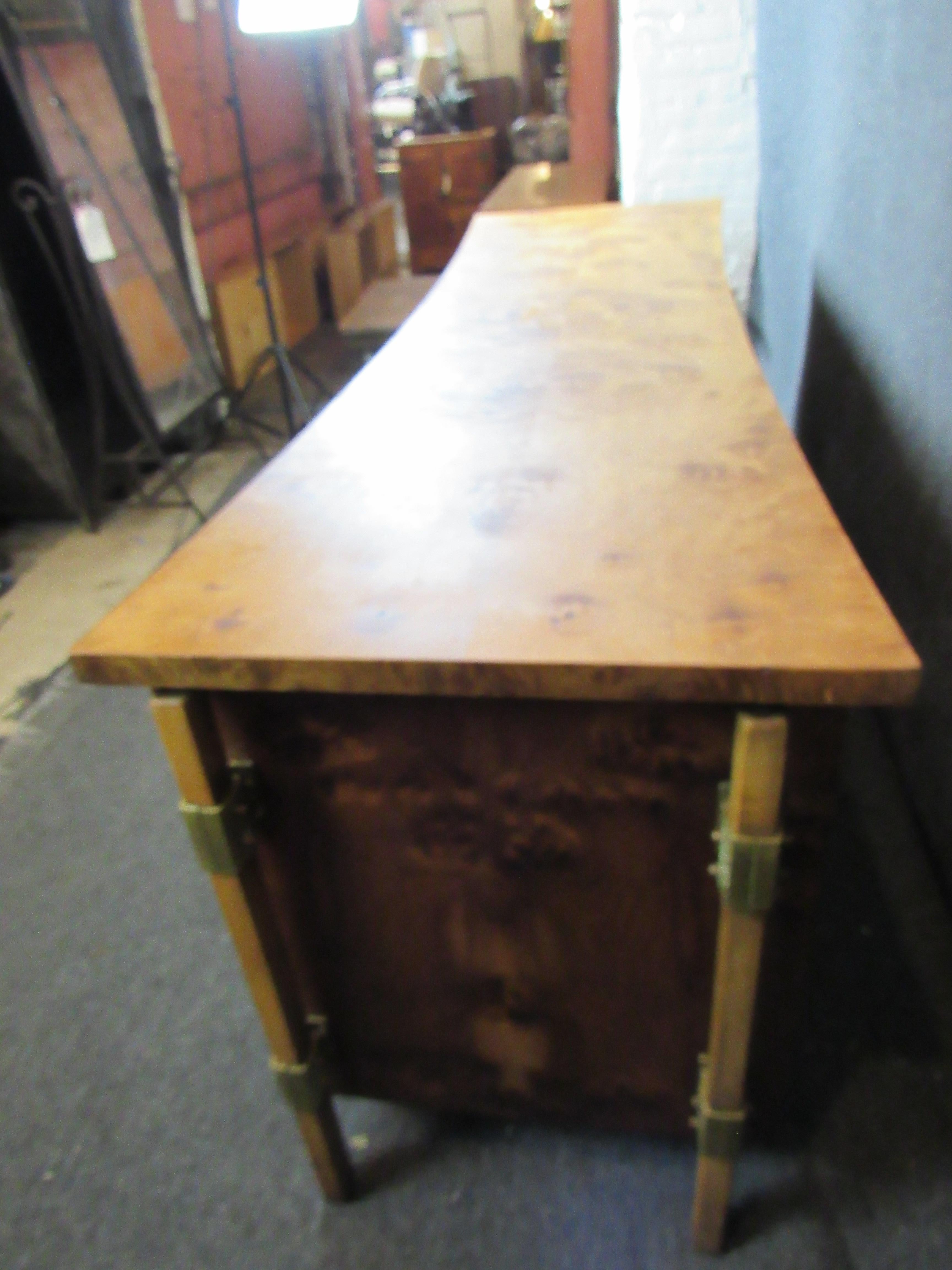 Romweber Burl Credenza In Good Condition For Sale In Brooklyn, NY